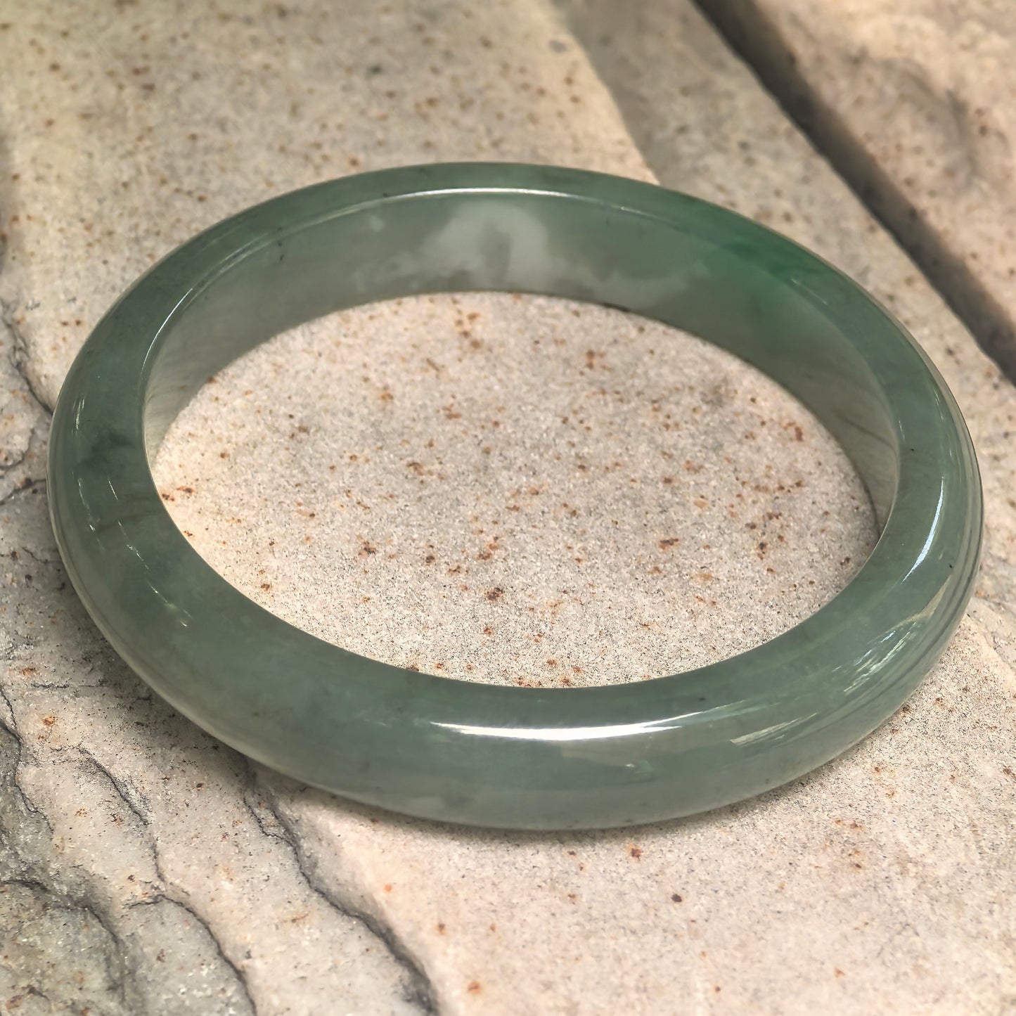 Natural Grade-A Glutinous Oil Green D-Shape Jadeite Bangle · Burmese Jade 56mm