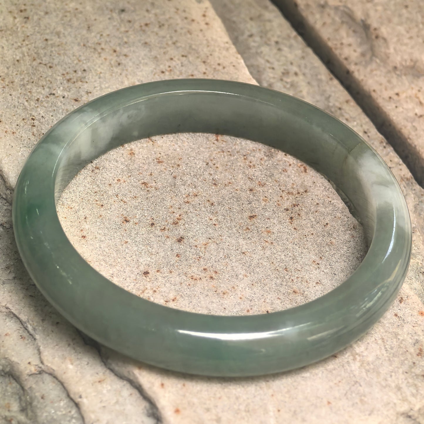 Natural Grade-A Glutinous Oil Green D-Shape Jadeite Bangle · Burmese Jade 56mm