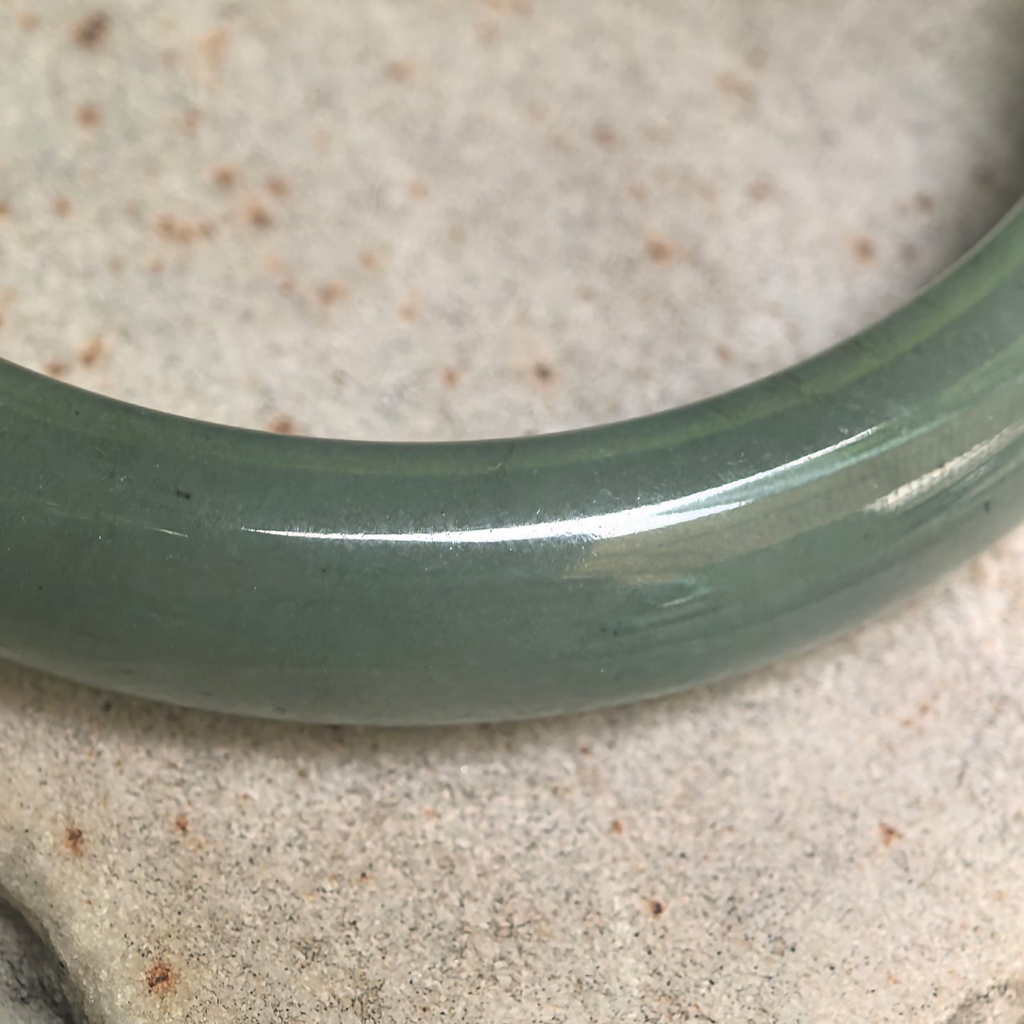 Natural Grade-A Glutinous Oil Green D-Shape Jadeite Bangle · Burmese Jade 56mm