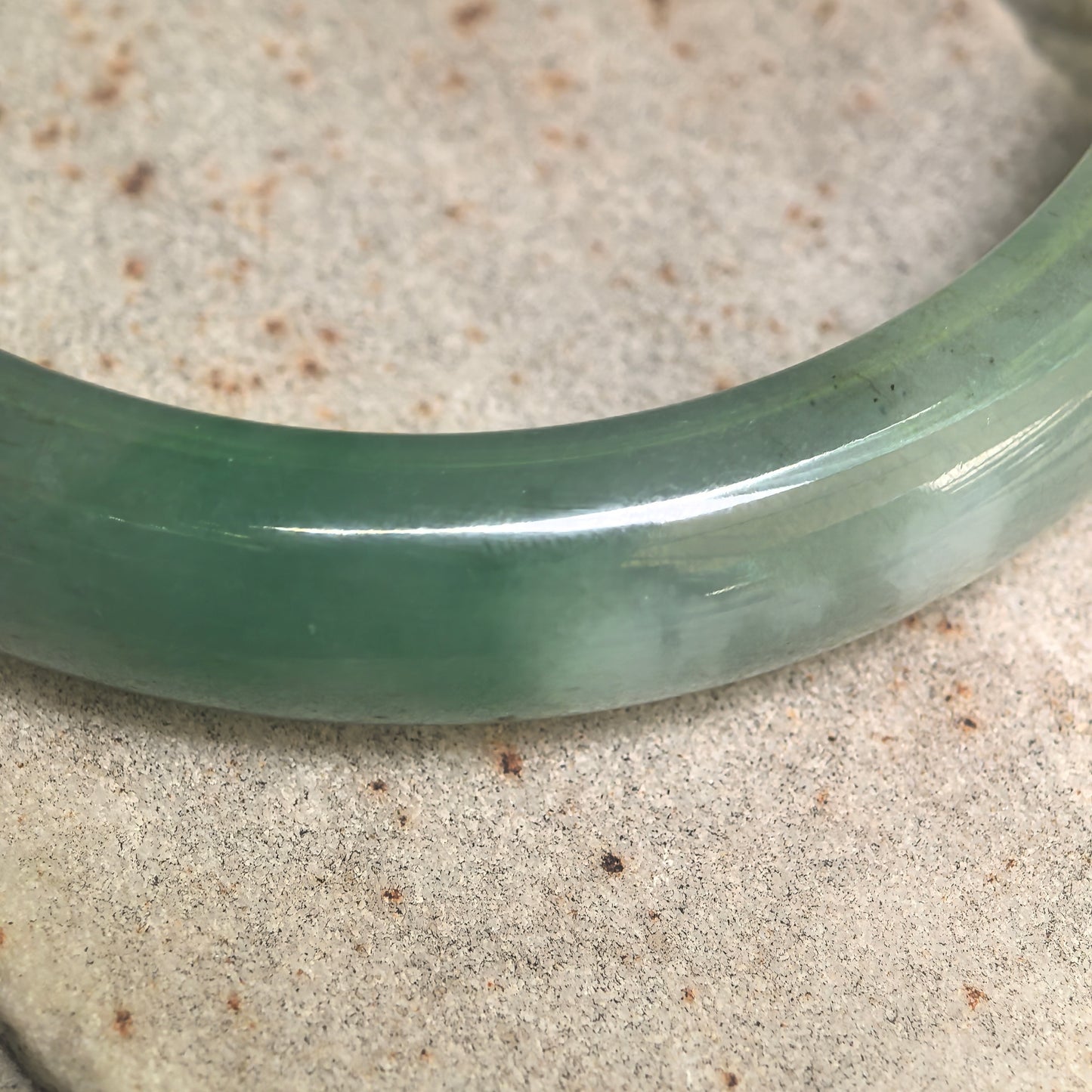 Natural Grade-A Glutinous Oil Green D-Shape Jadeite Bangle · Burmese Jade 56mm