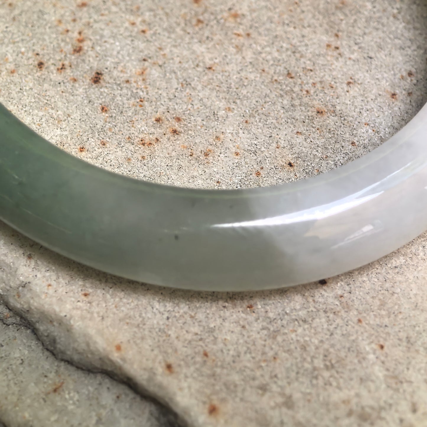 Natural Grade-A Glutinous White and Dark Green Oval Jadeite Bangle · Burmese Jade 50mm