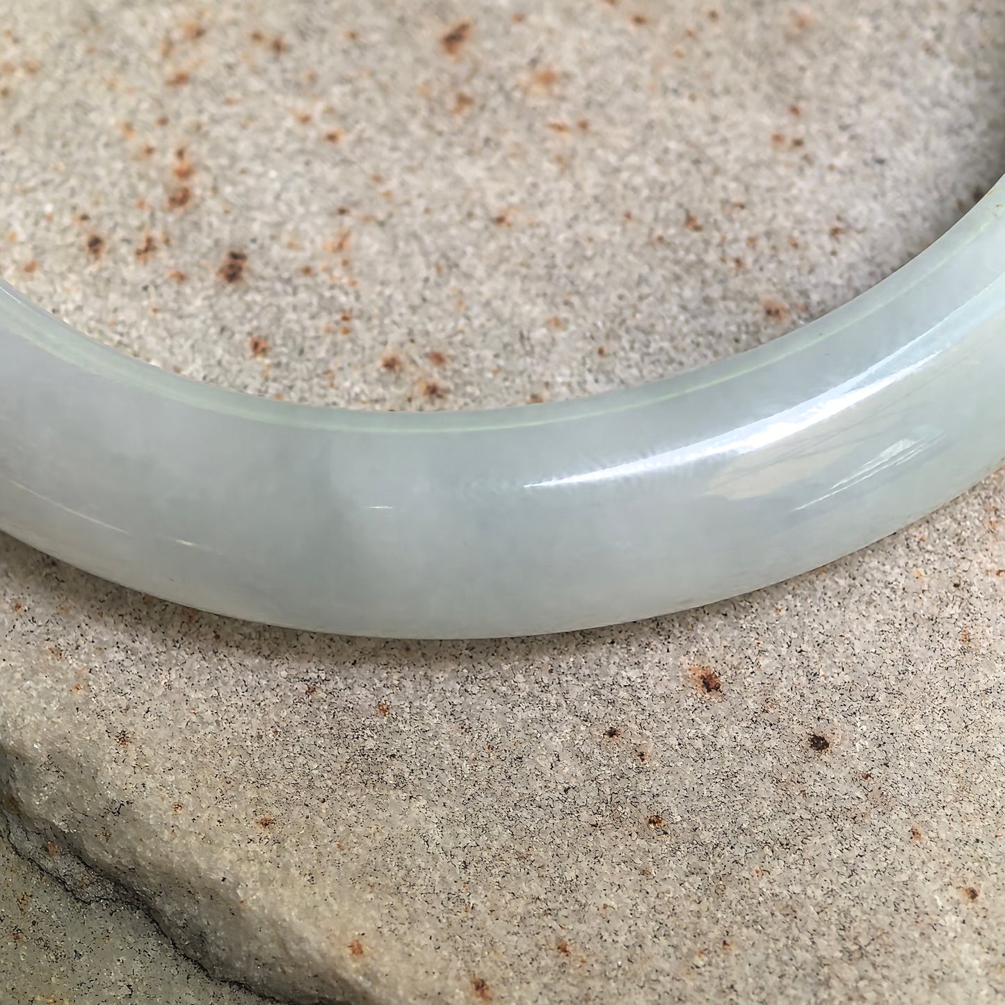 Natural Grade-A Glutinous White and Dark Green Oval Jadeite Bangle · Burmese Jade 50mm