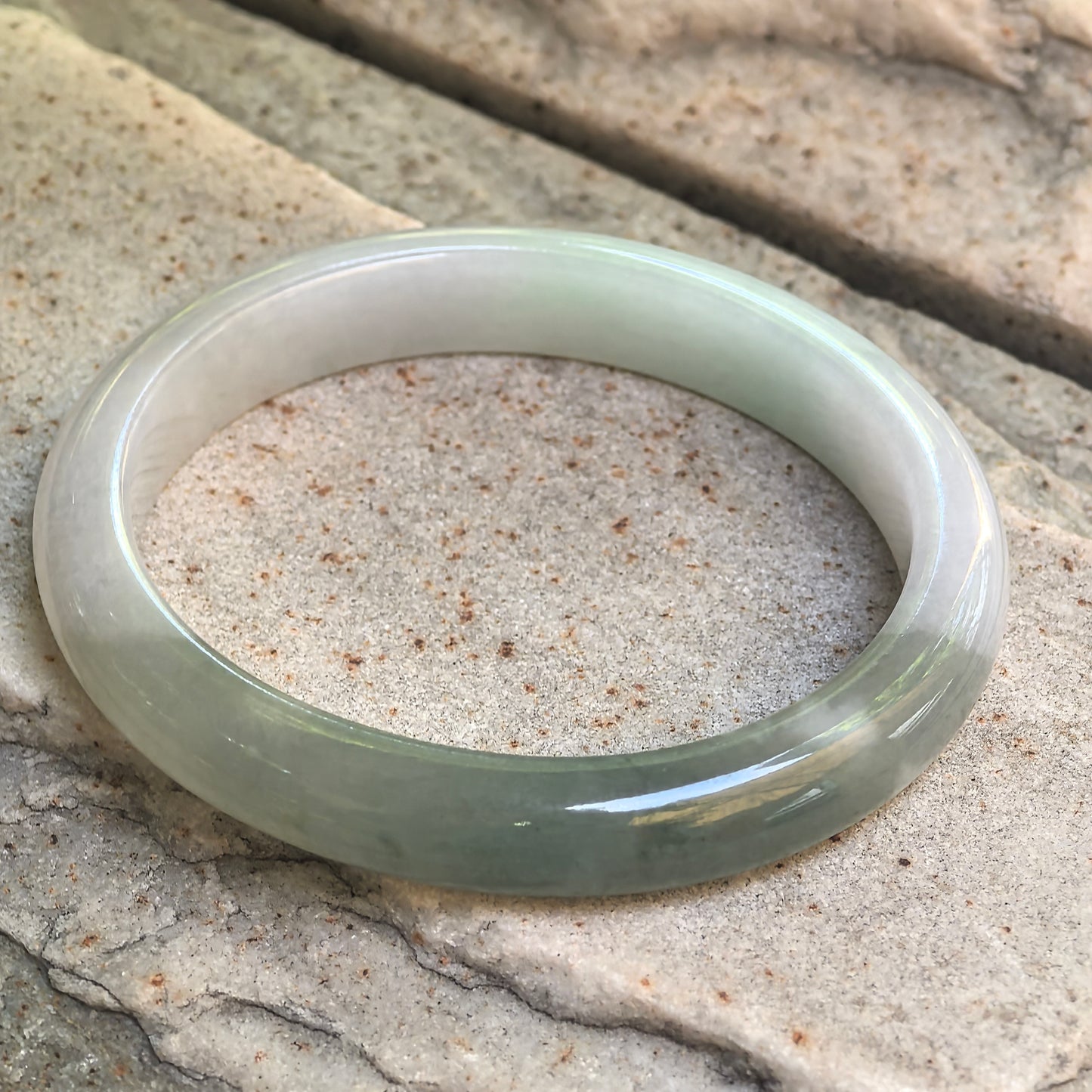 Natural Grade-A Glutinous White-Based Dark Green Oval Jadeite Bangle · Burmese Jade 51mm