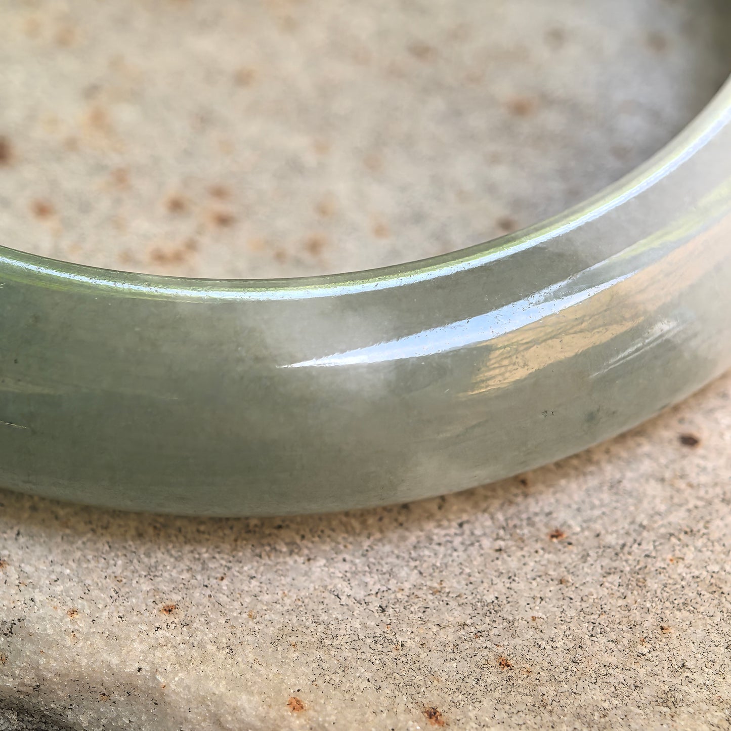 Natural Grade-A Glutinous White-Based Dark Green Oval Jadeite Bangle · Burmese Jade 51mm