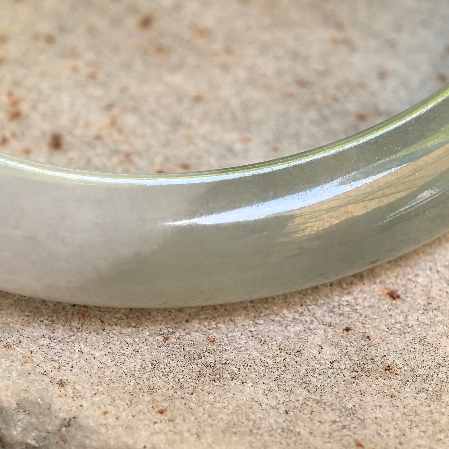 Natural Grade-A Glutinous White-Based Dark Green Oval Jadeite Bangle · Burmese Jade 51mm