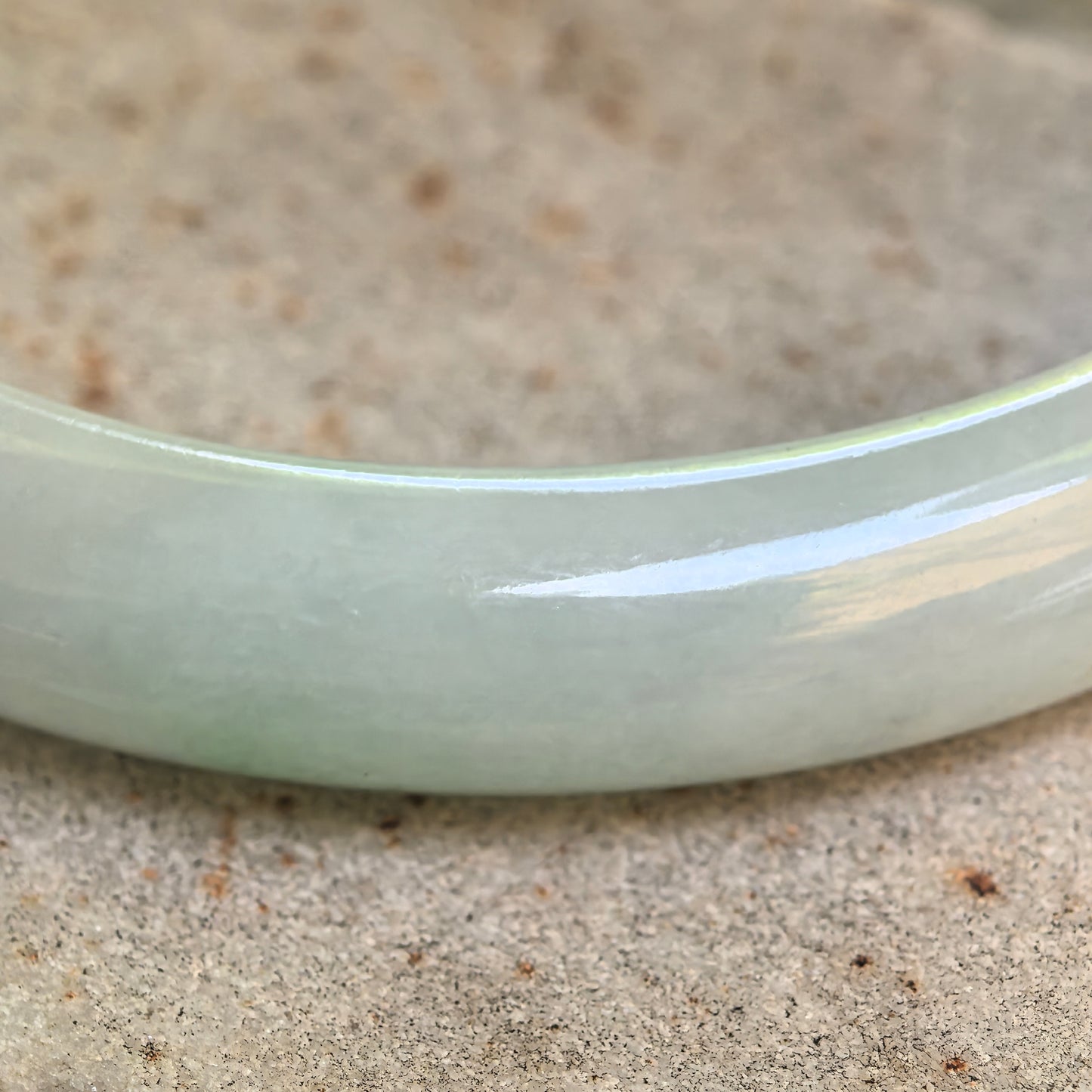 Natural Grade-A Glutinous White-Based Dark Green Oval Jadeite Bangle · Burmese Jade 51mm