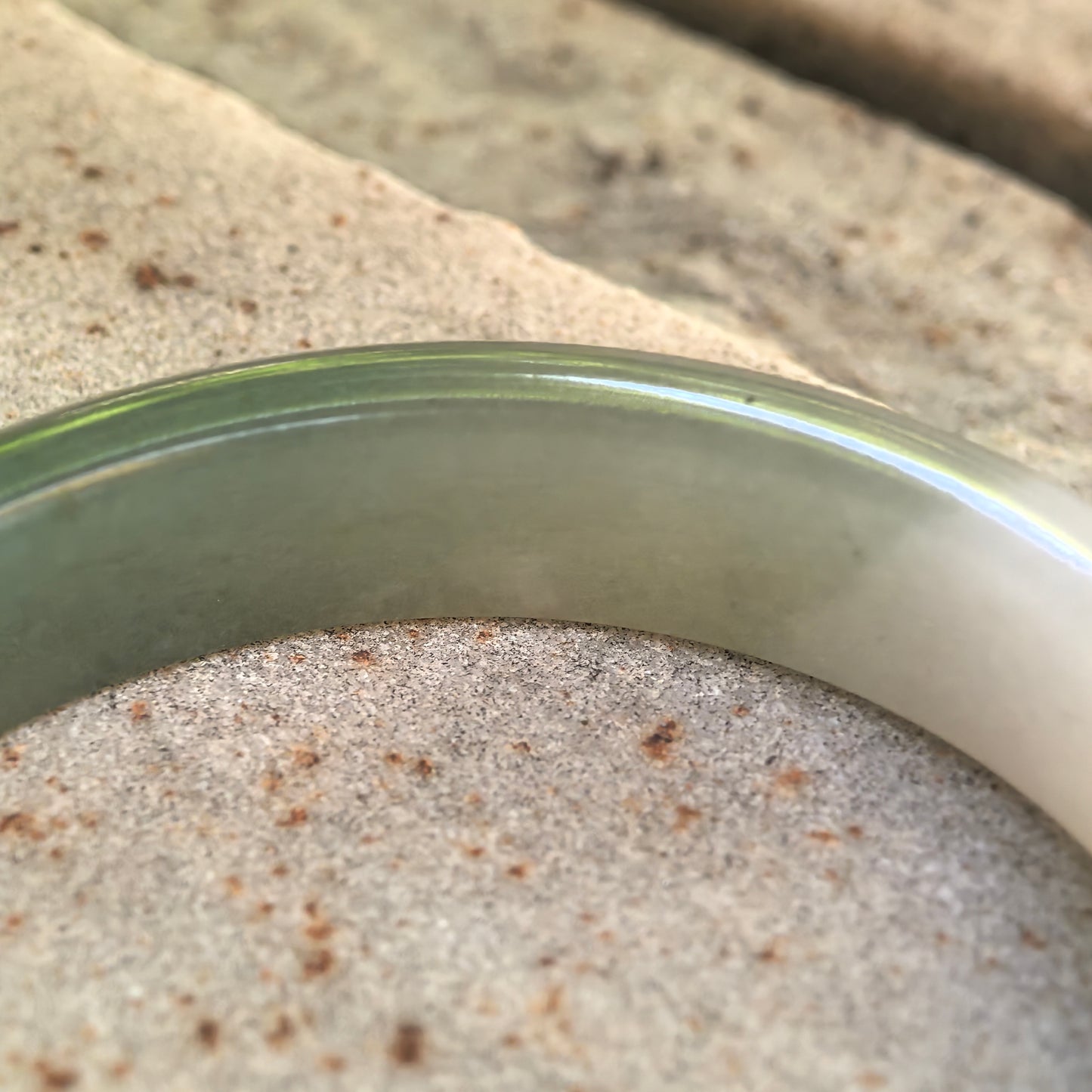 Natural Grade-A Glutinous White-Based Dark Green Oval Jadeite Bangle · Burmese Jade 51mm