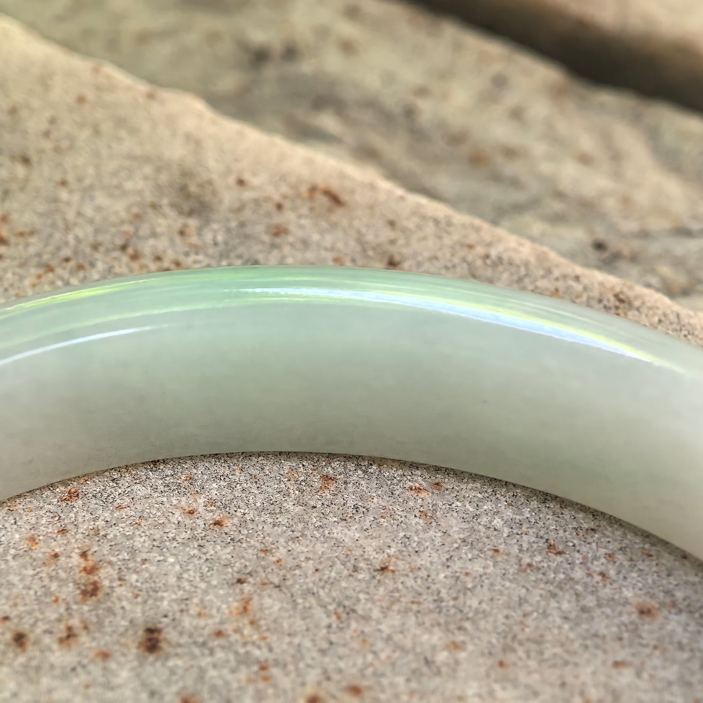 Natural Grade-A Glutinous White-Based Dark Green Oval Jadeite Bangle · Burmese Jade 51mm