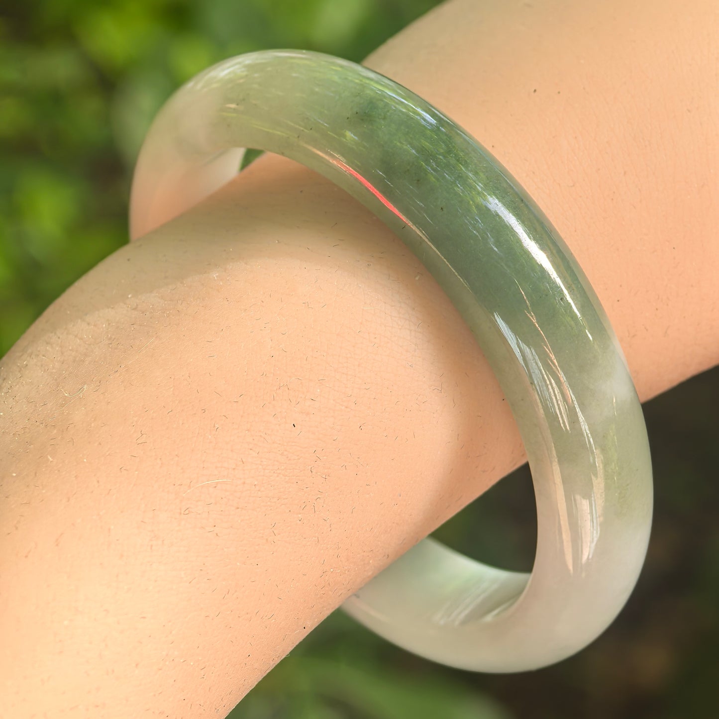 Natural Grade-A Glutinous White-Based Dark Green D-Shape Jadeite Bangle · Burmese Jade 54mm
