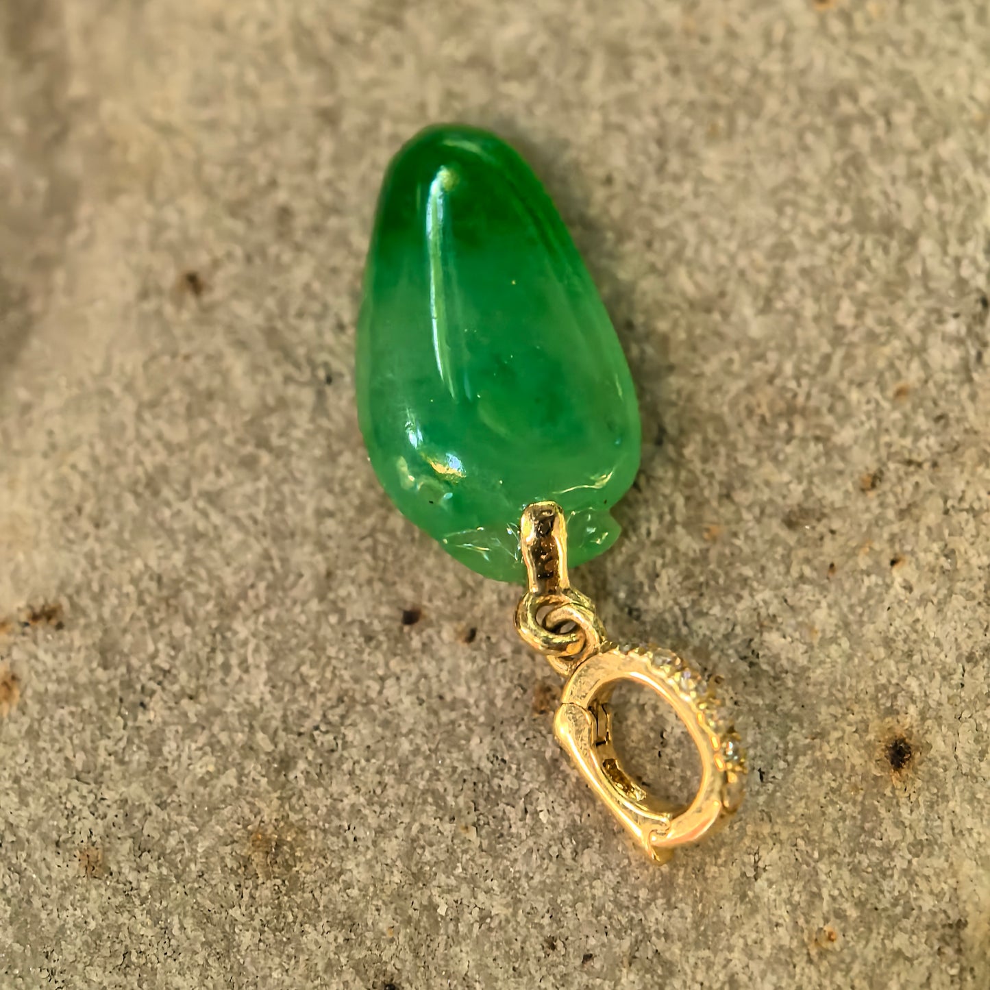 Natural Grade-A Icy Glutinous Vivid Green 18K Gold Bamboo Leaf Jadeite Pendant · Burmese Jade