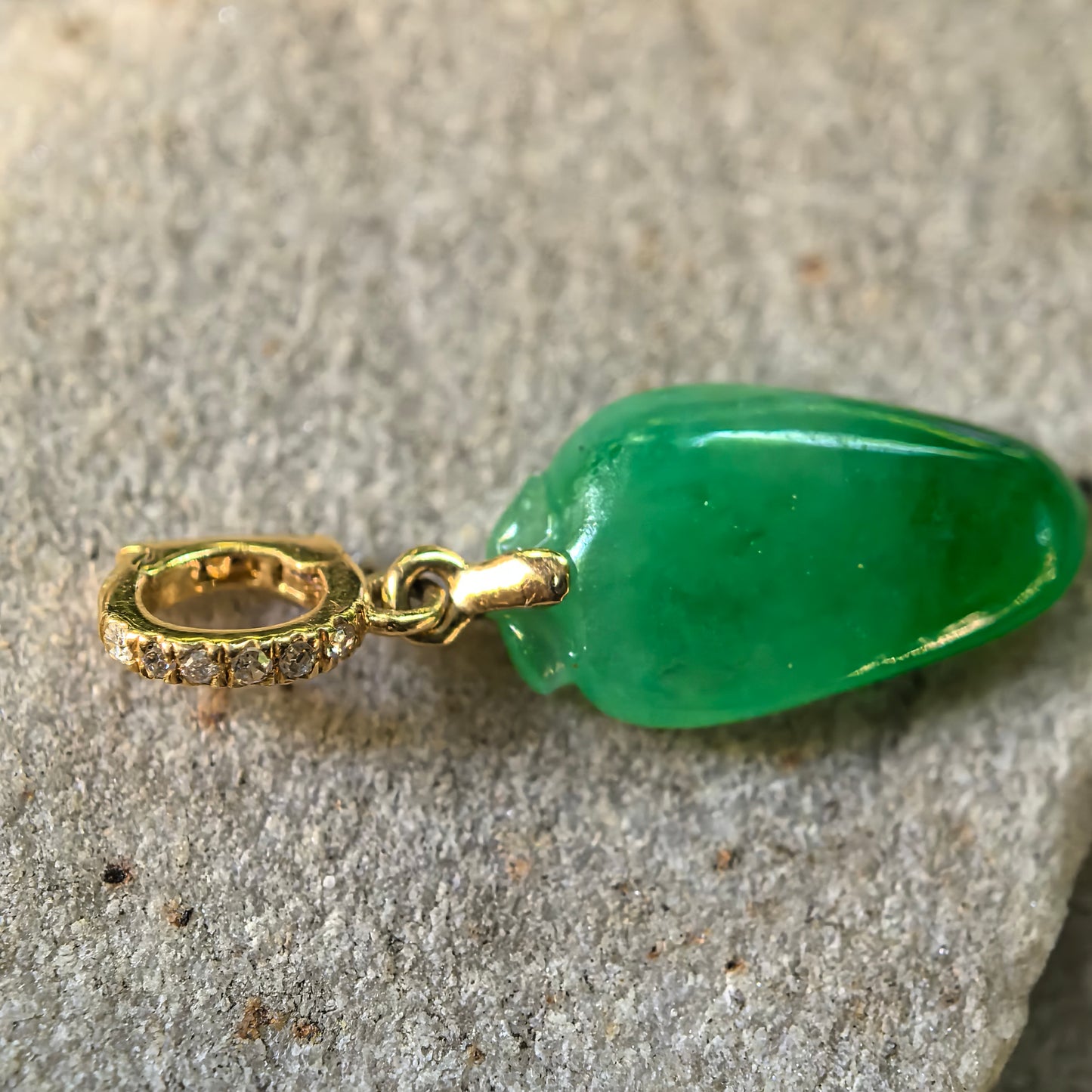 Natural Grade-A Icy Glutinous Vivid Green 18K Gold Bamboo Leaf Jadeite Pendant · Burmese Jade