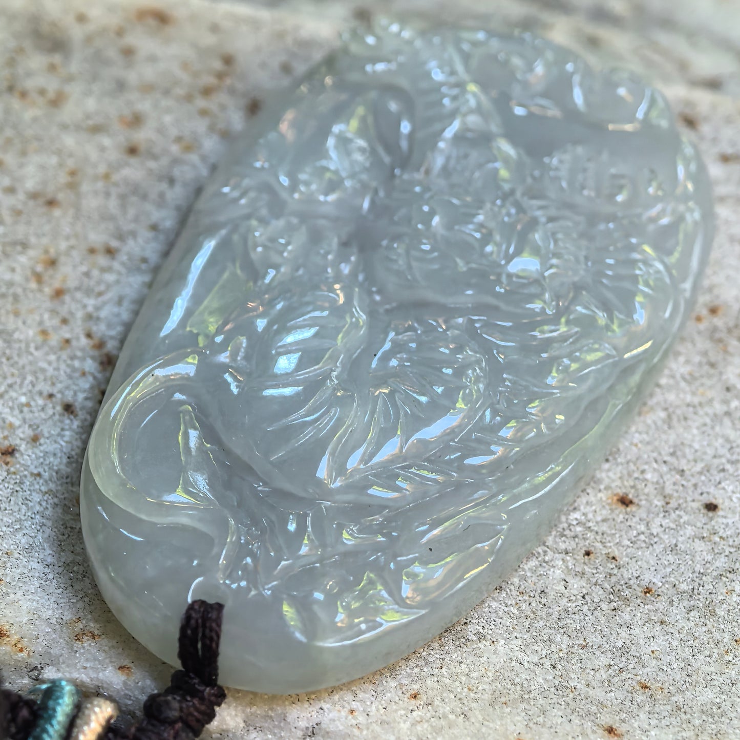 Natural Grade-A Glutinous Pale Green Tiger Jadeite Pendant · Burmese Jade