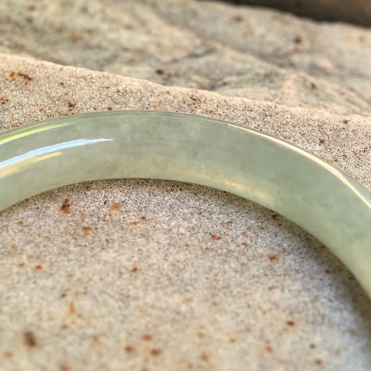 Natural Grade-A Glutinous Light Green Child Jadeite Bangle · Burmese Jade