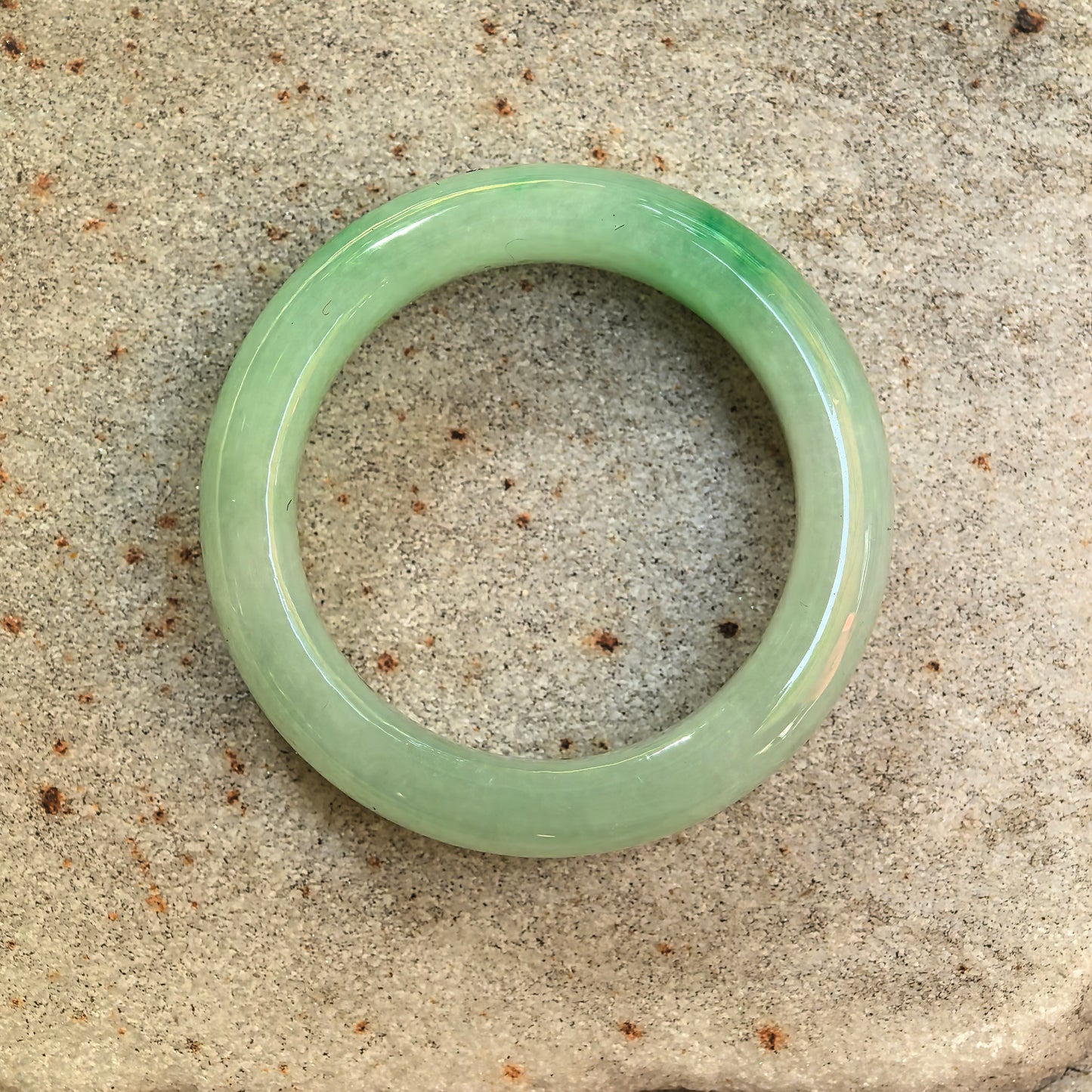 Natural Grade-A Glutinous Light Green Floating Flower Jadeite Ring Band · Burmese Jade US10.75