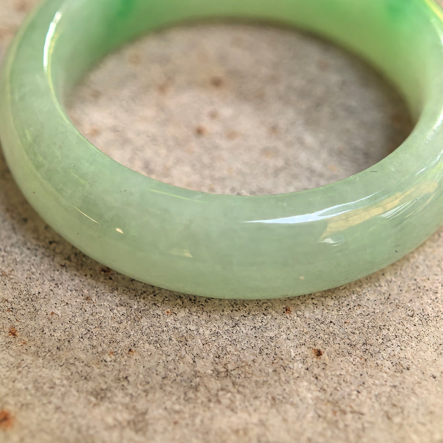 Natural Grade-A Glutinous Light Green Floating Flower Jadeite Ring Band · Burmese Jade US10.75