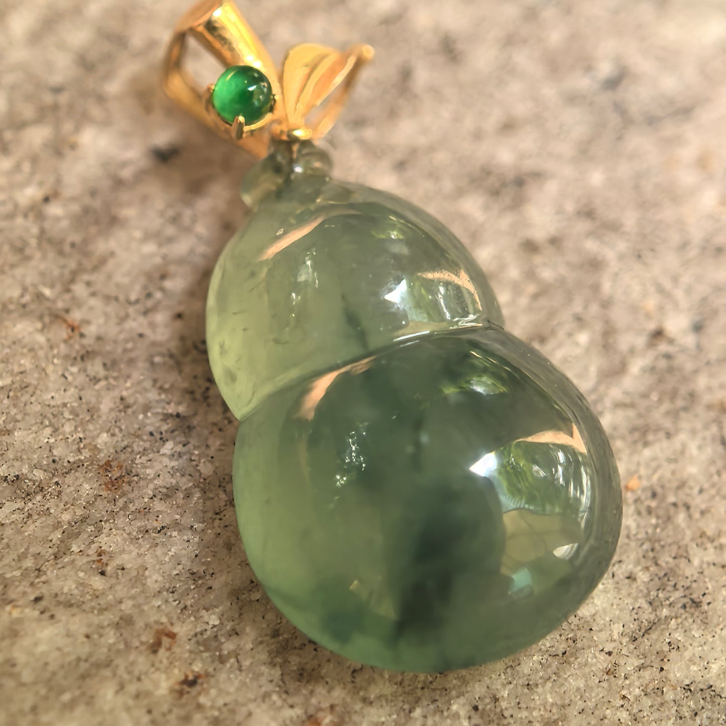 Natural Grade-A Icy Glutinous Deep Green Floating Flower Gourd Jadeite Pendant · Burmese Jade