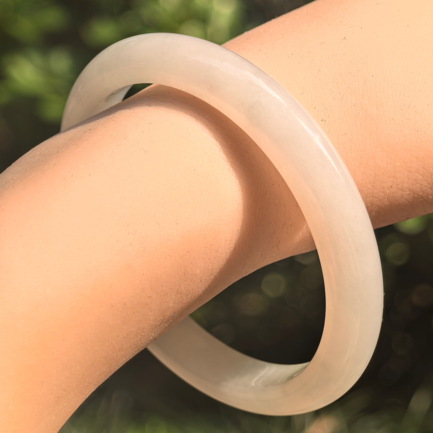 Natural Grade-A Fine Glutinous White-Base Light Green D-Shape Jadeite Bangle · Burmese Jade 59mm