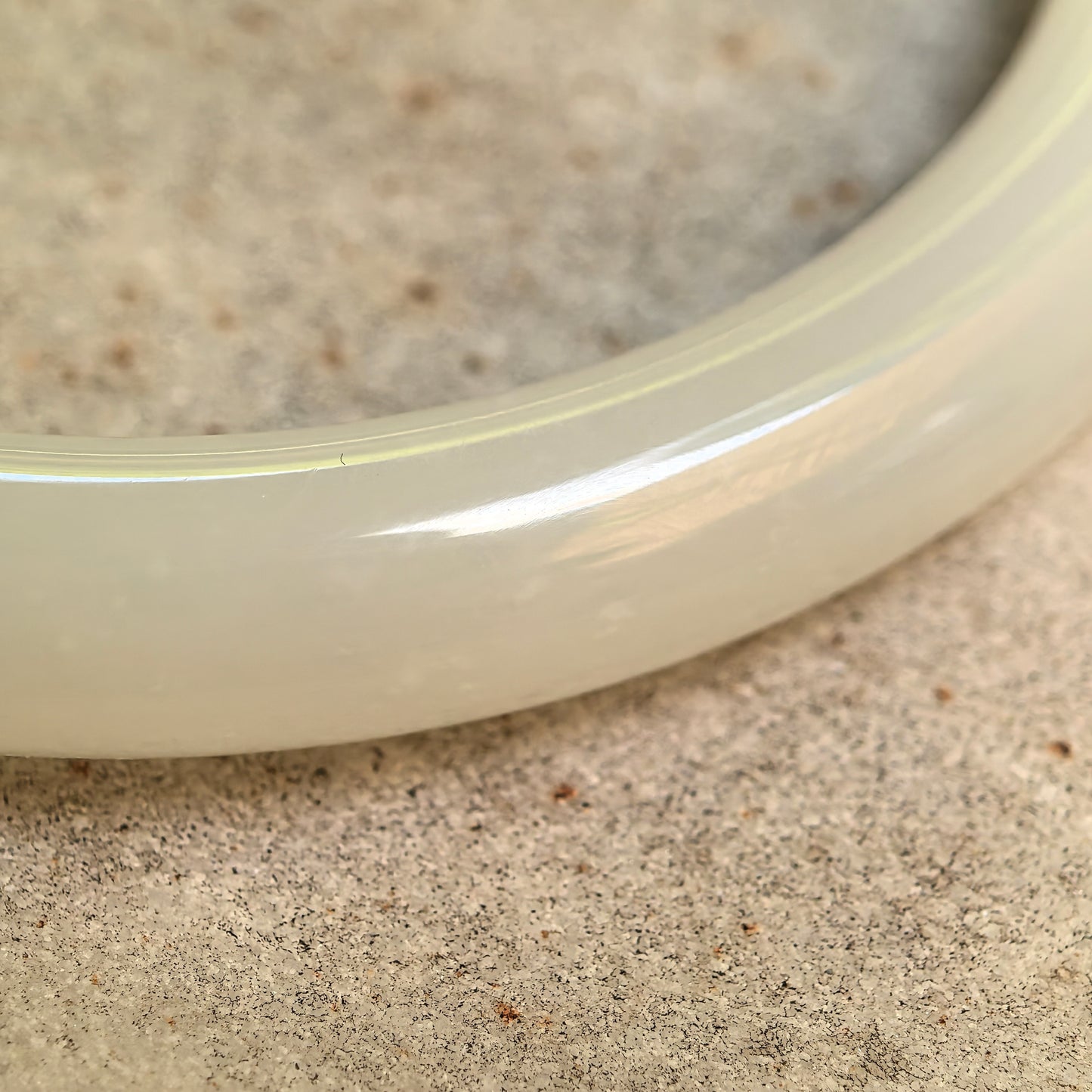 Natural Nephrite White Slim Round Bangle · Hetian Jade 53mm