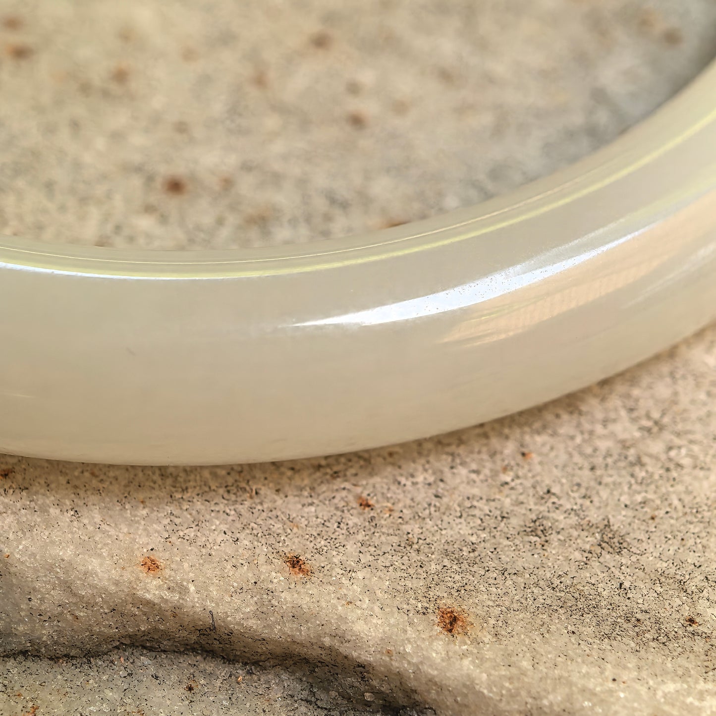 Natural Nephrite White Slim Round Bangle · Hetian Jade 53mm