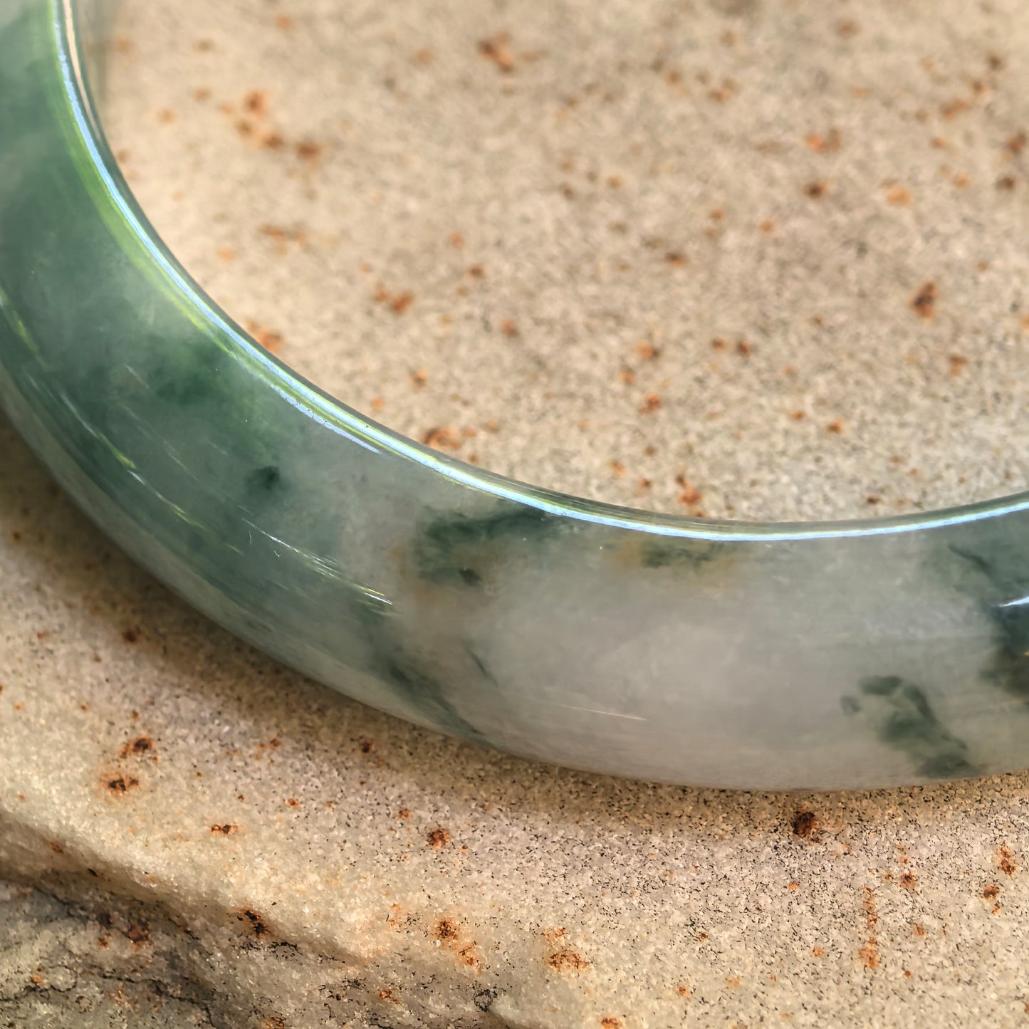 Natural Grade-A Icy Glutinous Deep Green Floating Flower D-Shape Jadeite Bangle · Burmese Jade 58mm