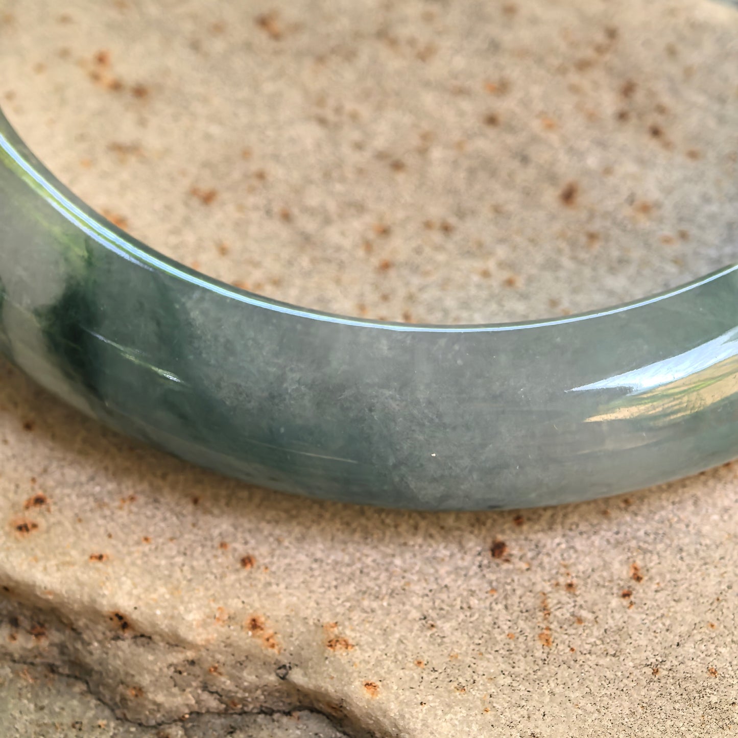 Natural Grade-A Icy Glutinous Deep Green Floating Flower D-Shape Jadeite Bangle · Burmese Jade 58mm