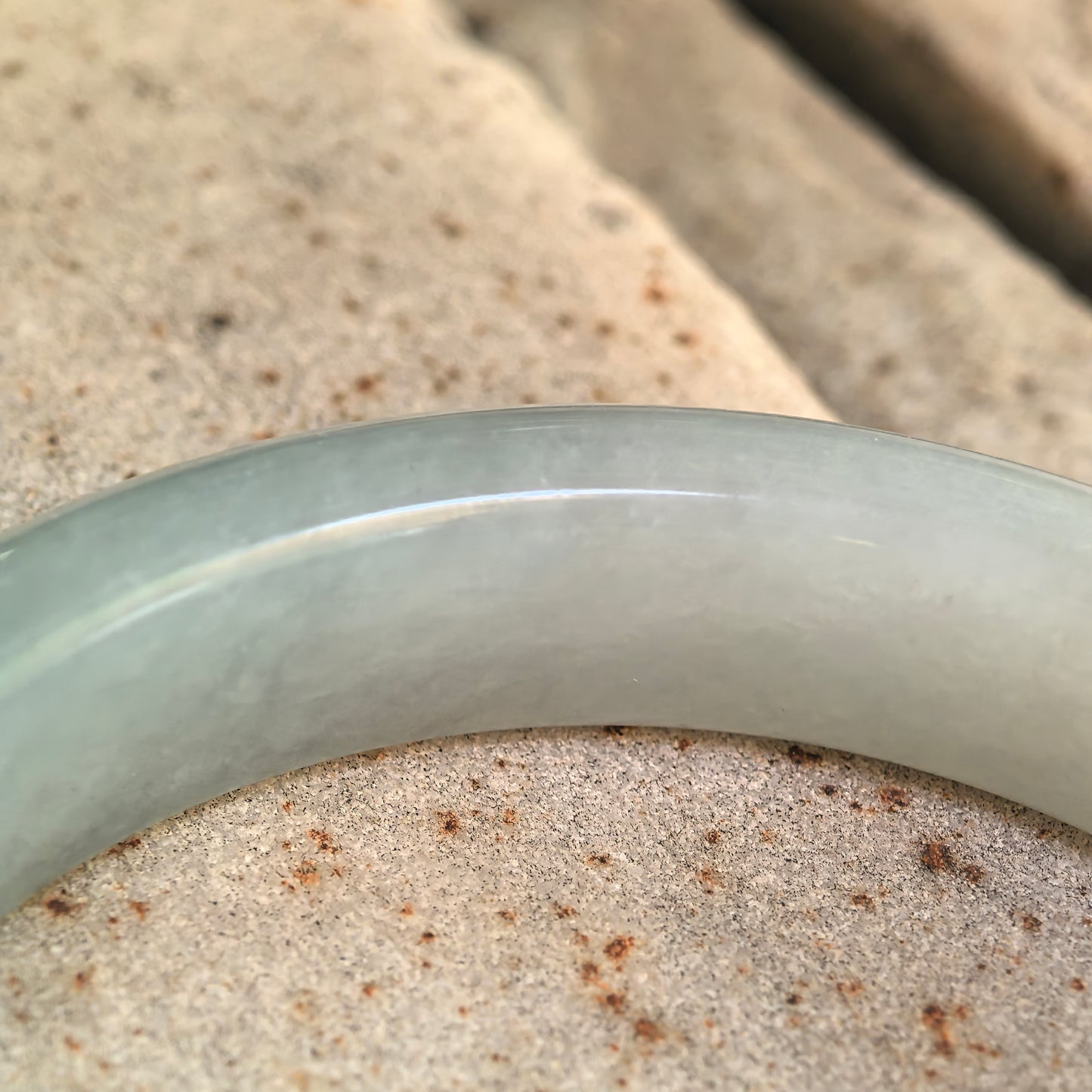 Natural Grade-A Glutinous Pale Green D-Shape Jadeite Bangle · Burmese Jade 52mm