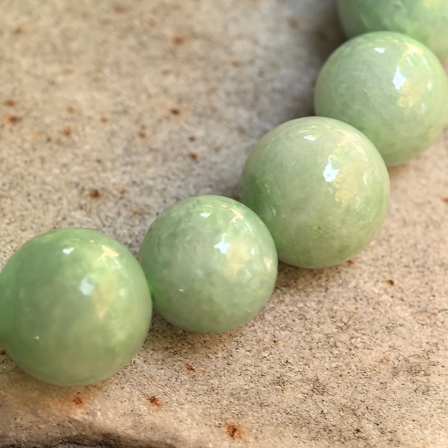 Natural Grade-A Bean Glutinous Apple Green Round Bead Jadeite Bracelet · Burmese Jade 10mm