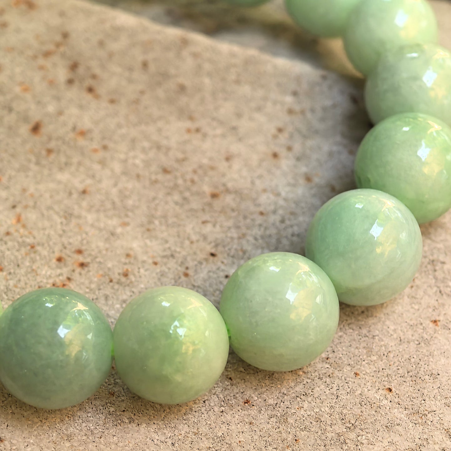 Natural Grade-A Bean Glutinous Apple Green Round Bead Jadeite Bracelet · Burmese Jade 10mm