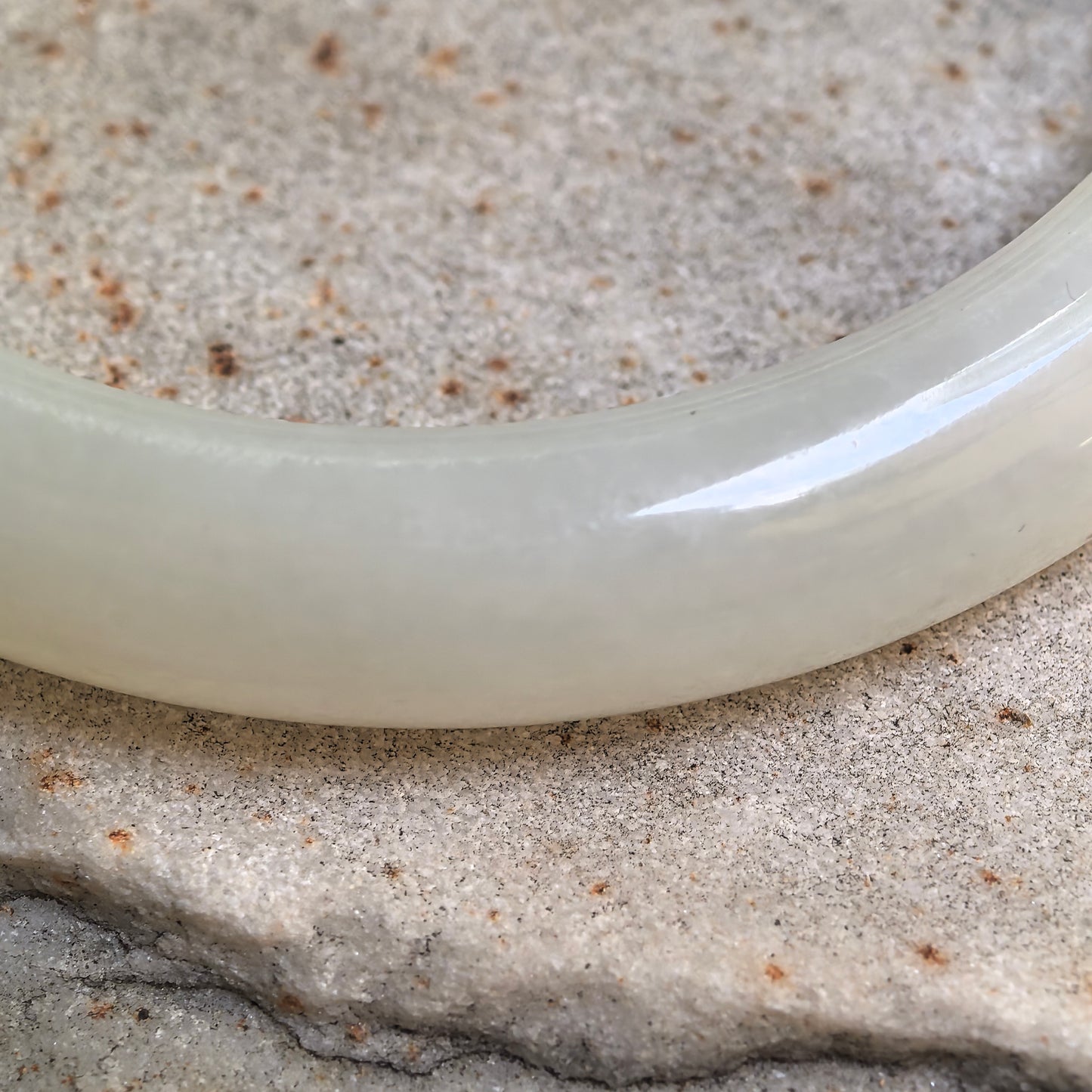 Natural White Nephrite D-shape Bangle · Xinjiang Hetian Jade 57mm