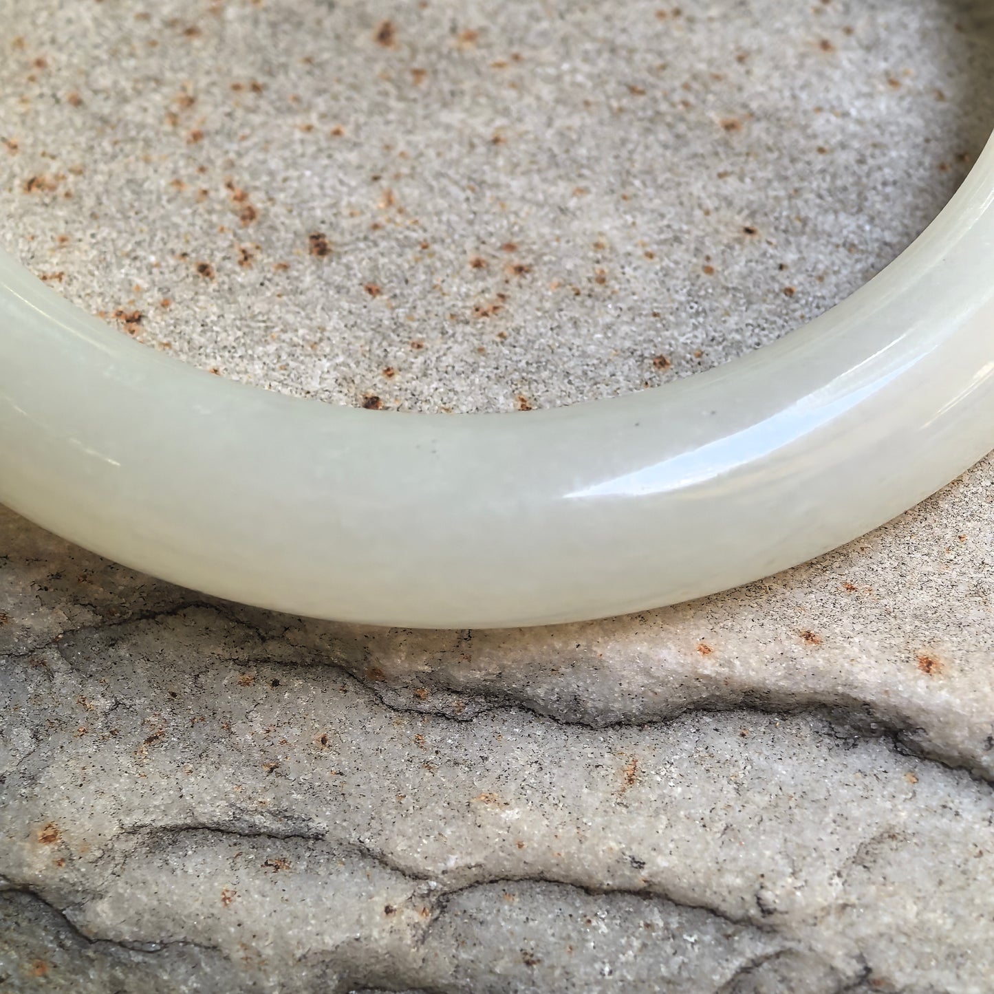 Natural White Nephrite D-shape Bangle · Xinjiang Hetian Jade 57mm