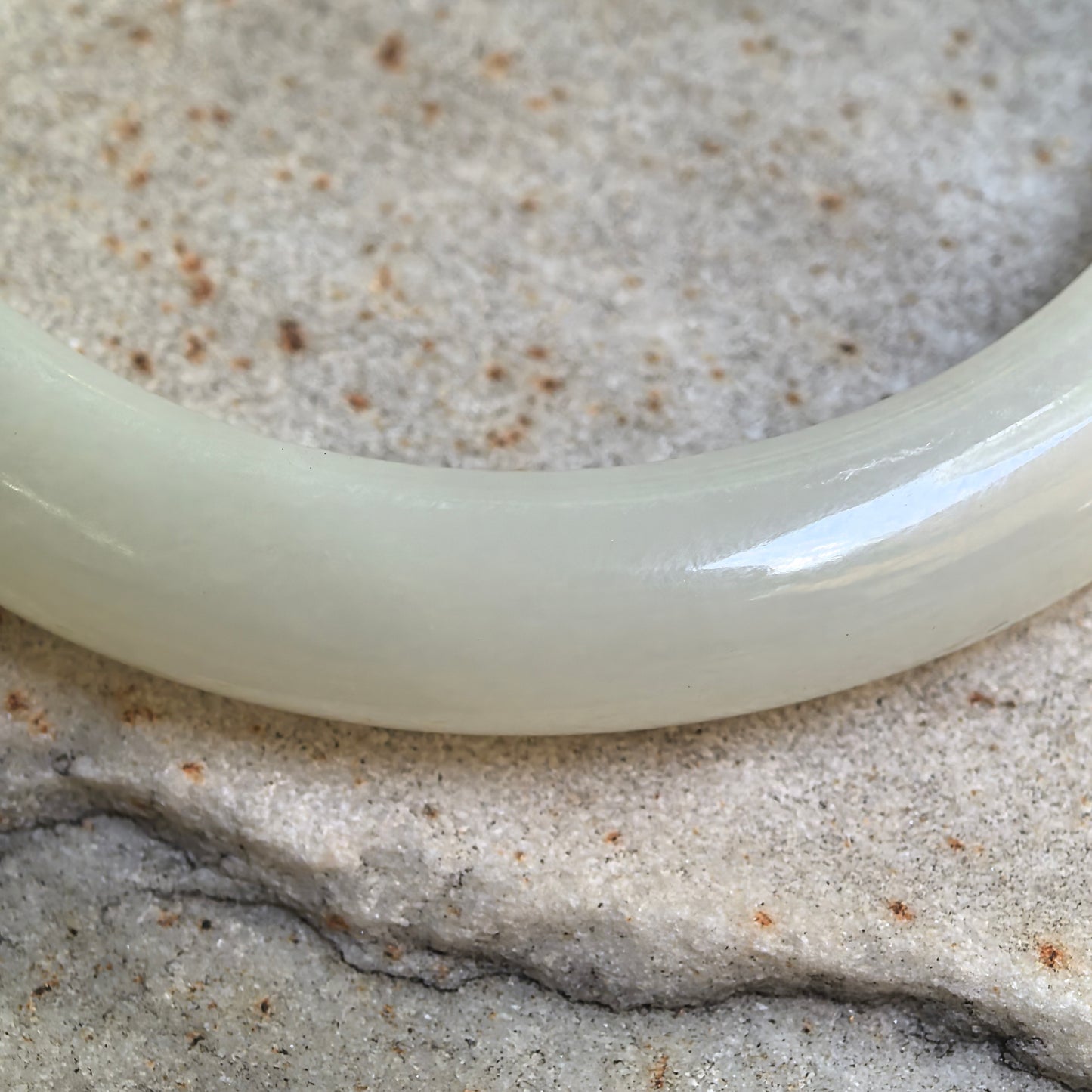 Natural White Nephrite D-shape Bangle · Xinjiang Hetian Jade 57mm