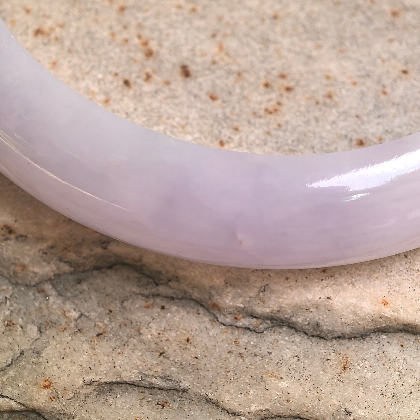 Natural Grade-A Glutinous Lavender Green D-Shape Jadeite Bangle · Burmese Jade 59mm
