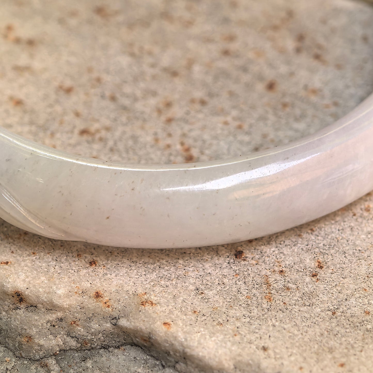 Natural Grade-A Glutinous White-and-Green Floral Oval Jadeite Bangle · Burmese Jade 53mm