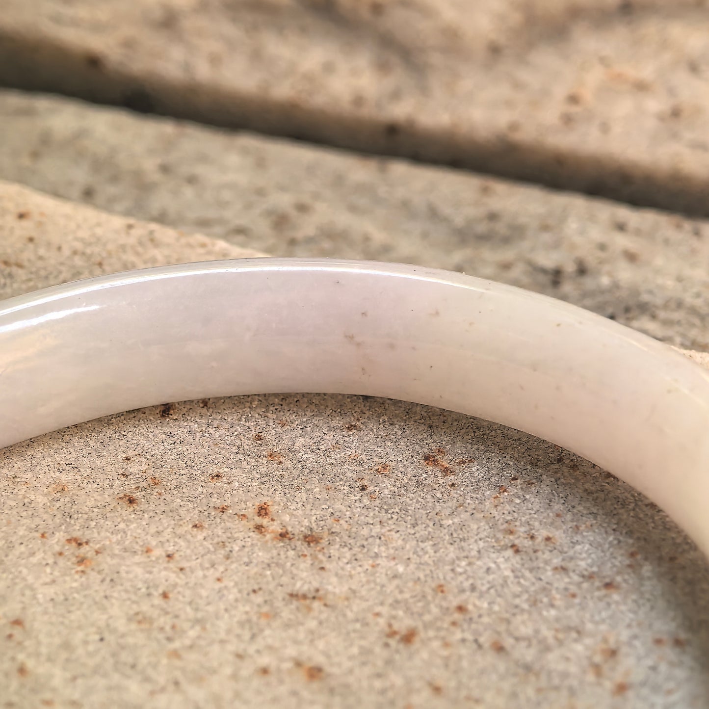 Natural Grade-A Glutinous White-and-Green Floral Oval Jadeite Bangle · Burmese Jade 53mm