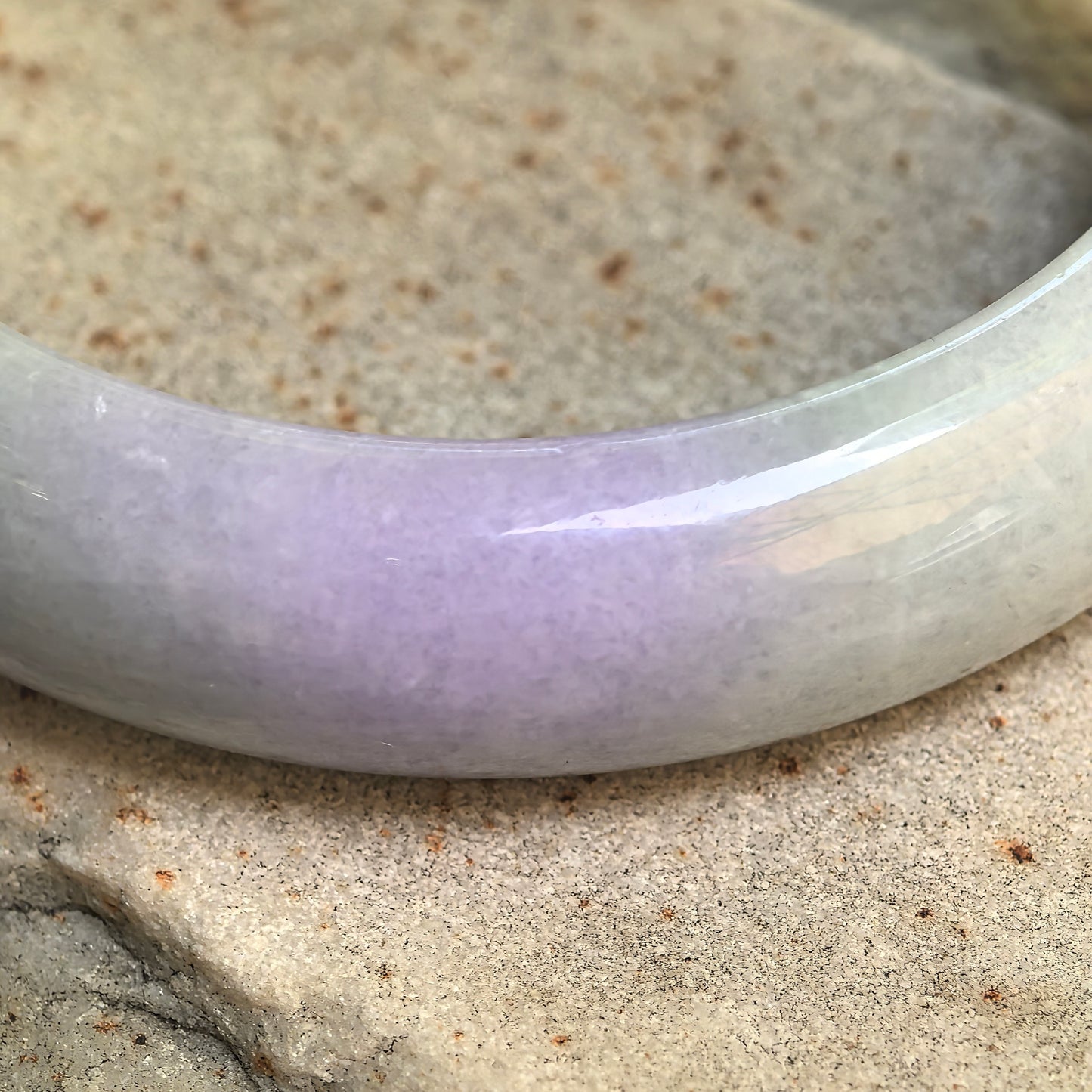 Natural Grade-A Bean Glutinous Light Green Lavender D-Shape Jadeite Bangle · Burmese Jade 58mm