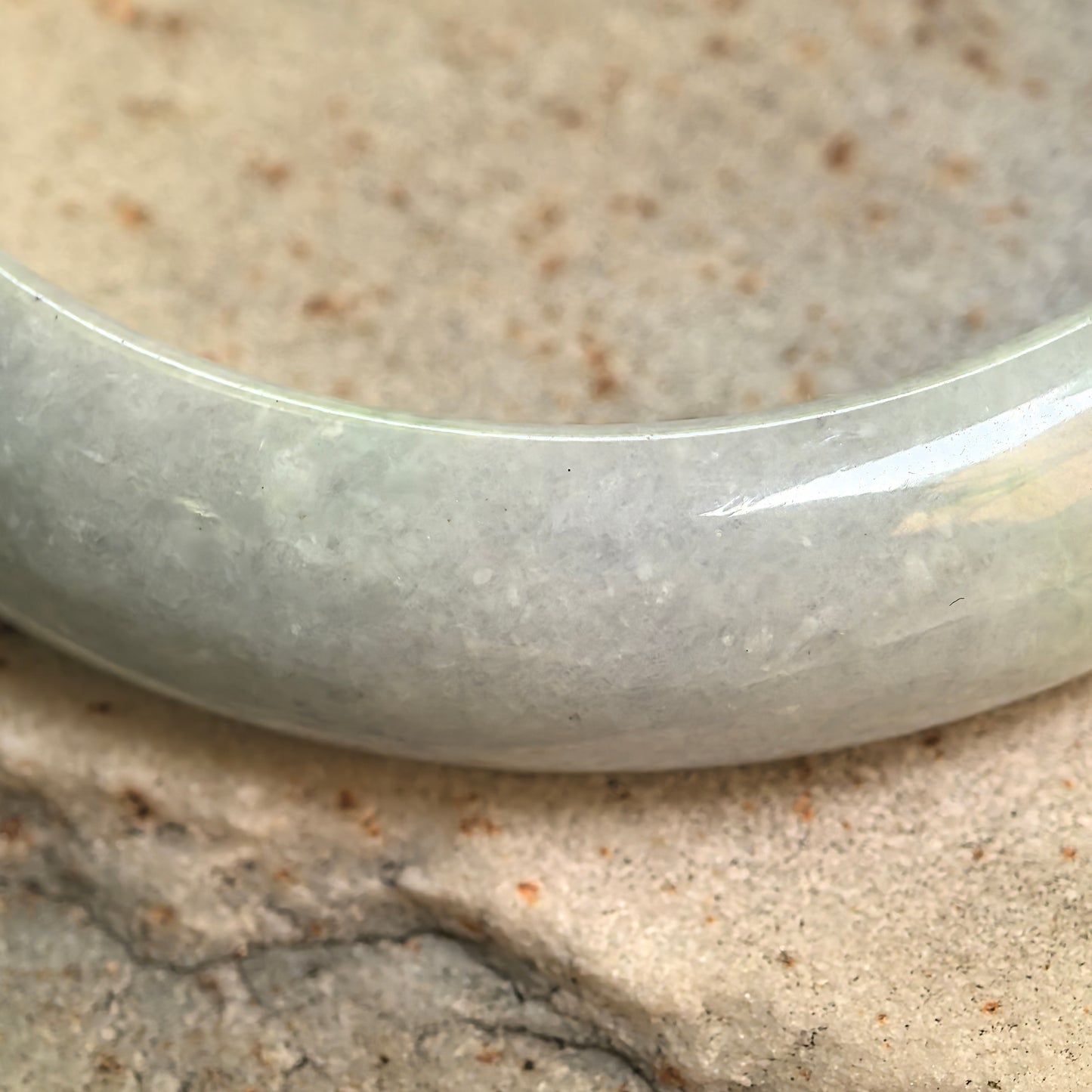 Natural Grade-A Bean Glutinous Light Green Lavender D-Shape Jadeite Bangle · Burmese Jade 58mm