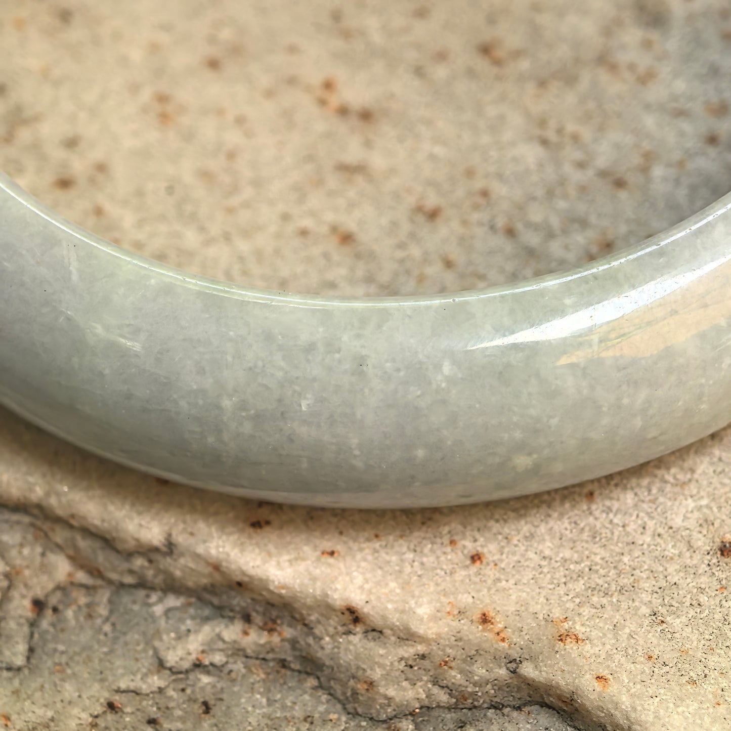 Natural Grade-A Bean Glutinous Light Green Lavender D-Shape Jadeite Bangle · Burmese Jade 58mm