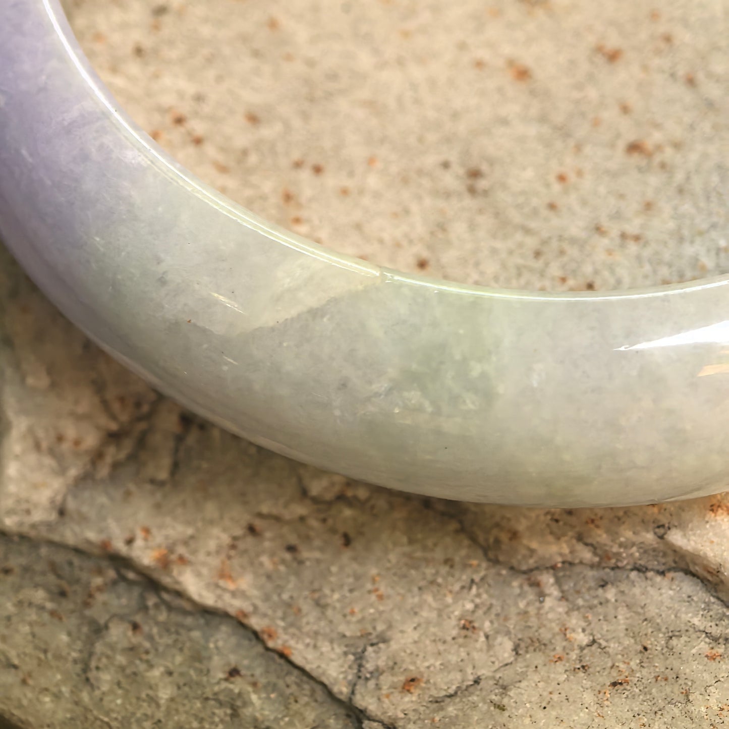 Natural Grade-A Bean Glutinous Light Green Lavender D-Shape Jadeite Bangle · Burmese Jade 58mm