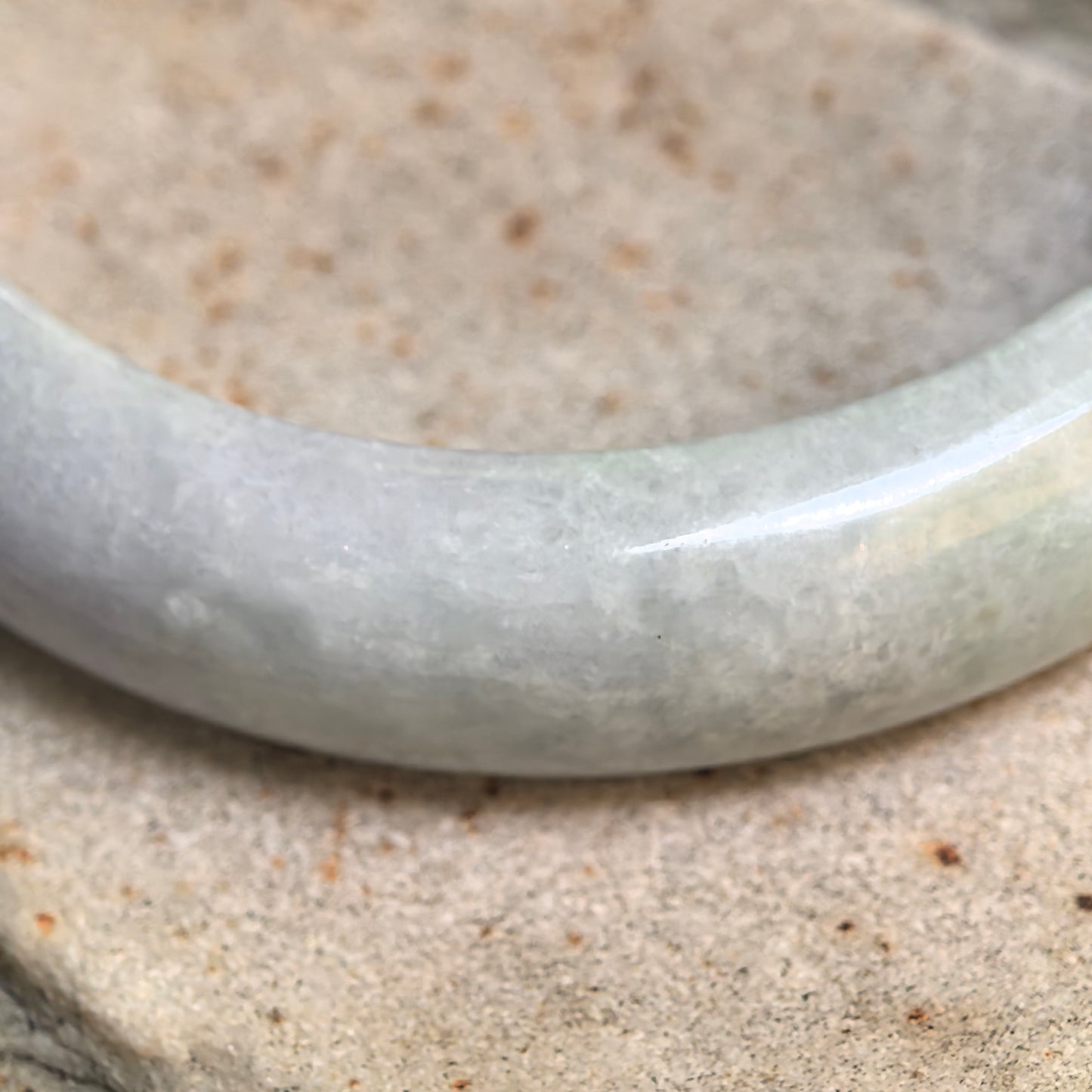 Natural Grade-A Bean Glutinous Light Green Lavender D-Shape Jadeite Bangle · Burmese Jade 53mm