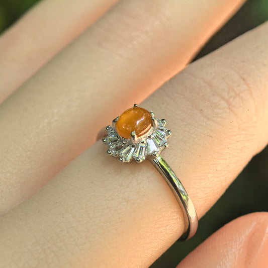 Natural Grade-A glutinous-icy yellow jadeite S925 silver adjustable ring worn on finger.
