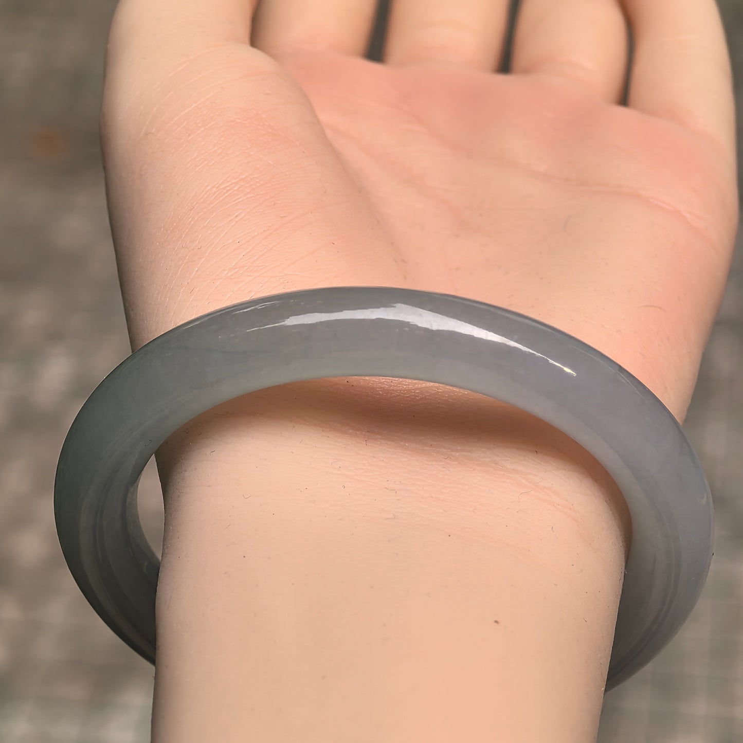 Natural Grade-A Icy Glutinous Pale Green Round Jadeite Bangle · Burmese Jade 56mm