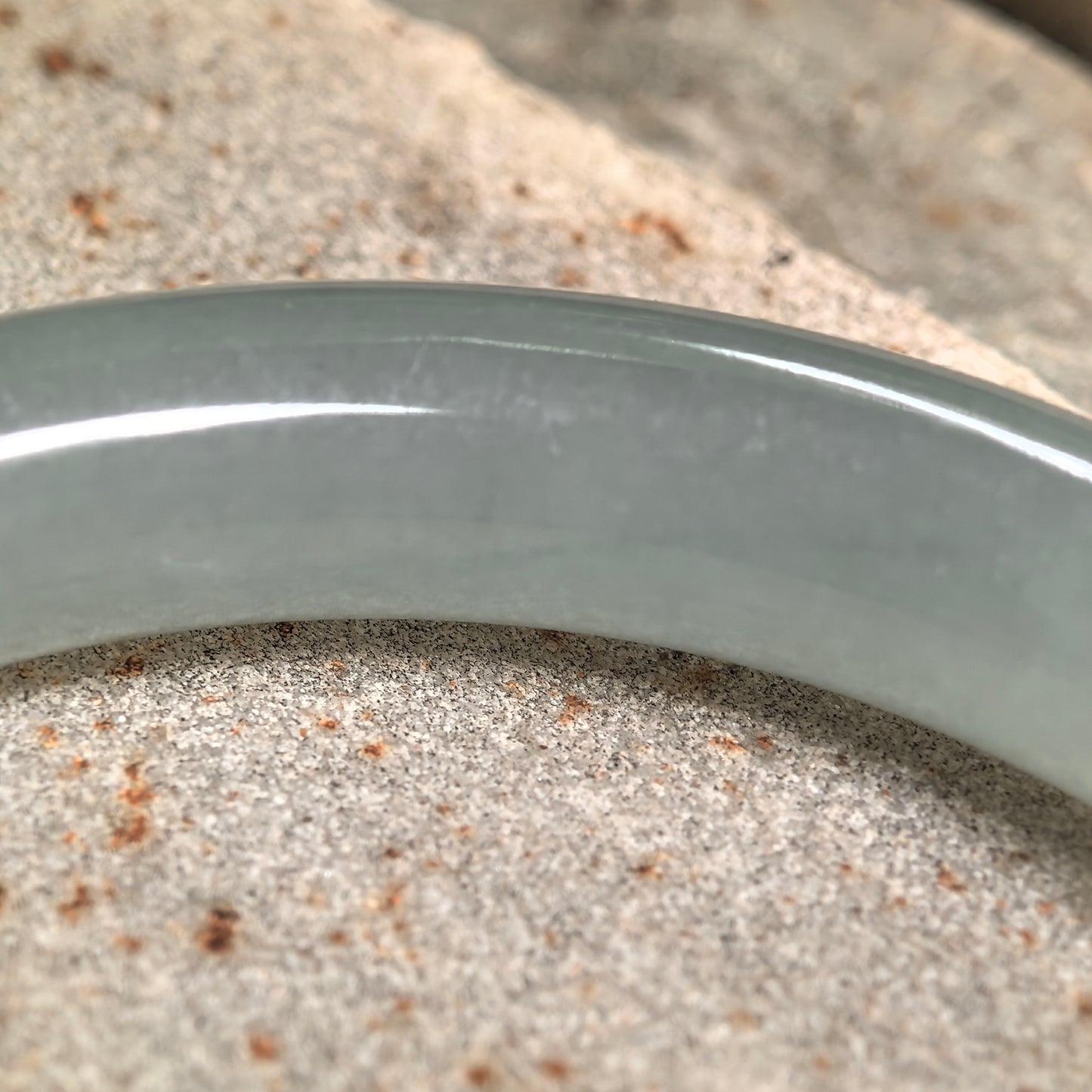 Natural Grade-A Icy Glutinous Pale Green Round Jadeite Bangle · Burmese Jade 56mm