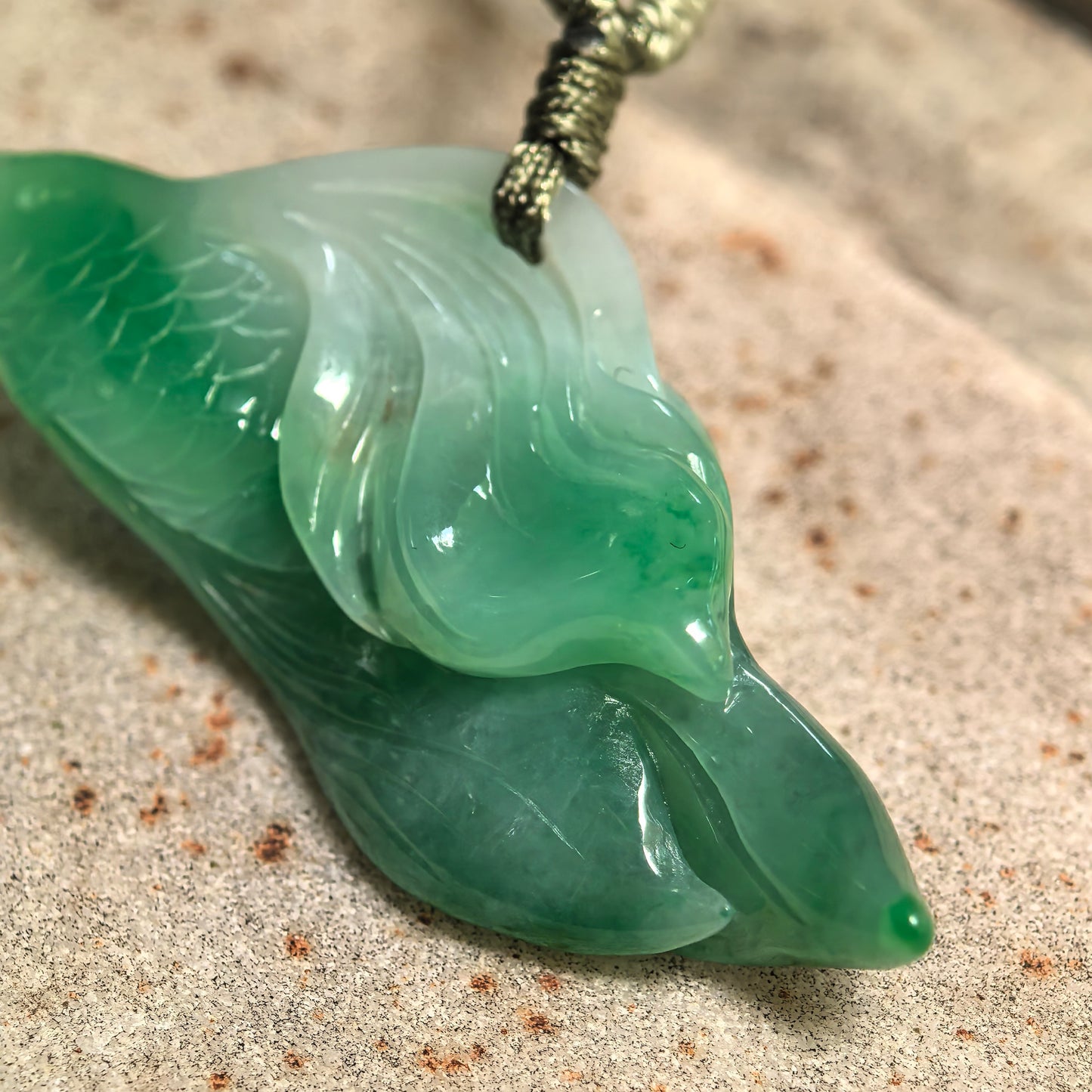 Natural Grade-A Fine Glutinous Green Fish Jadeite Pendant · Burmese Jade