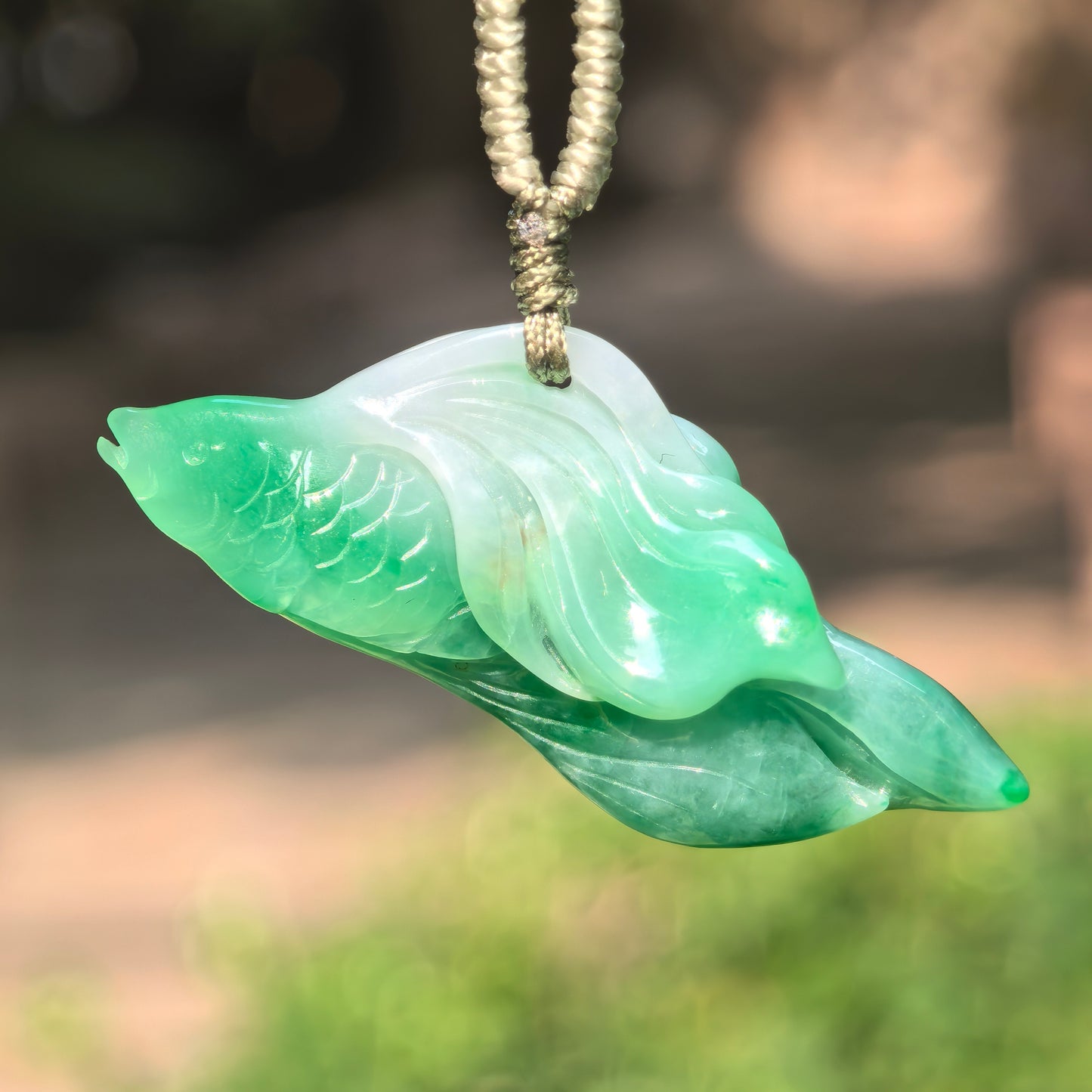 Natural Grade-A Fine Glutinous Green Fish Jadeite Pendant · Burmese Jade