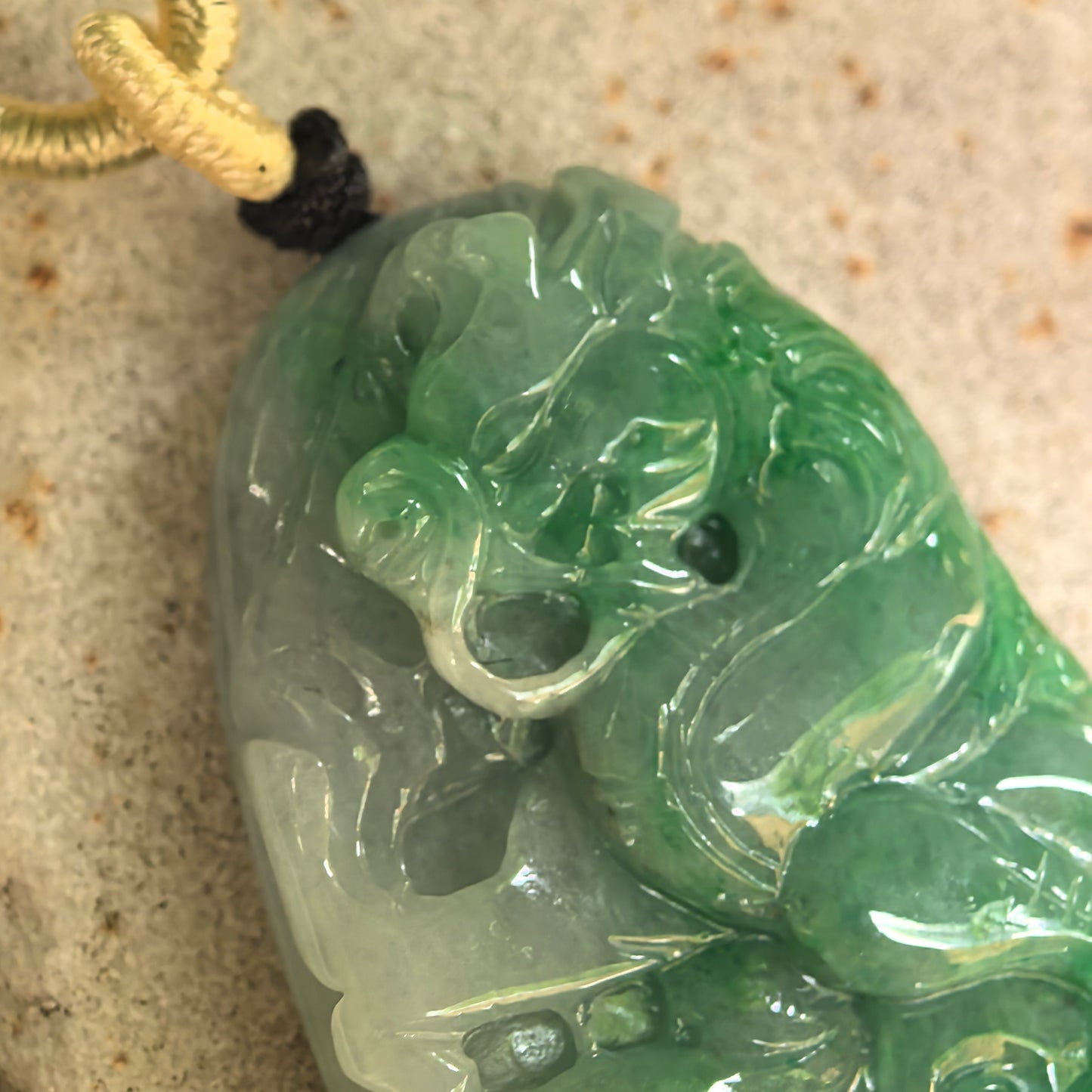 Natural Grade-A Glutinous Green Dragon Plaque Jadeite Pendant · Burmese Jade