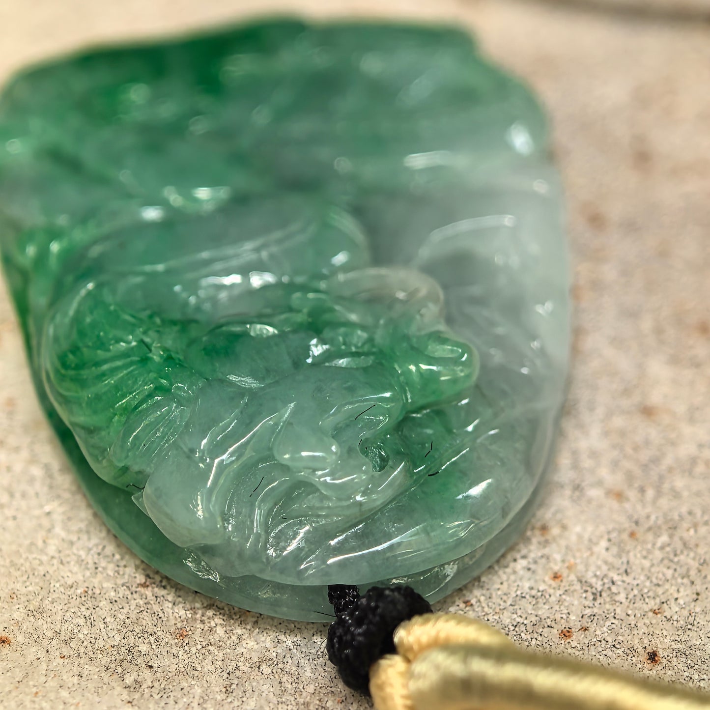 Natural Grade-A Glutinous Green Dragon Plaque Jadeite Pendant · Burmese Jade