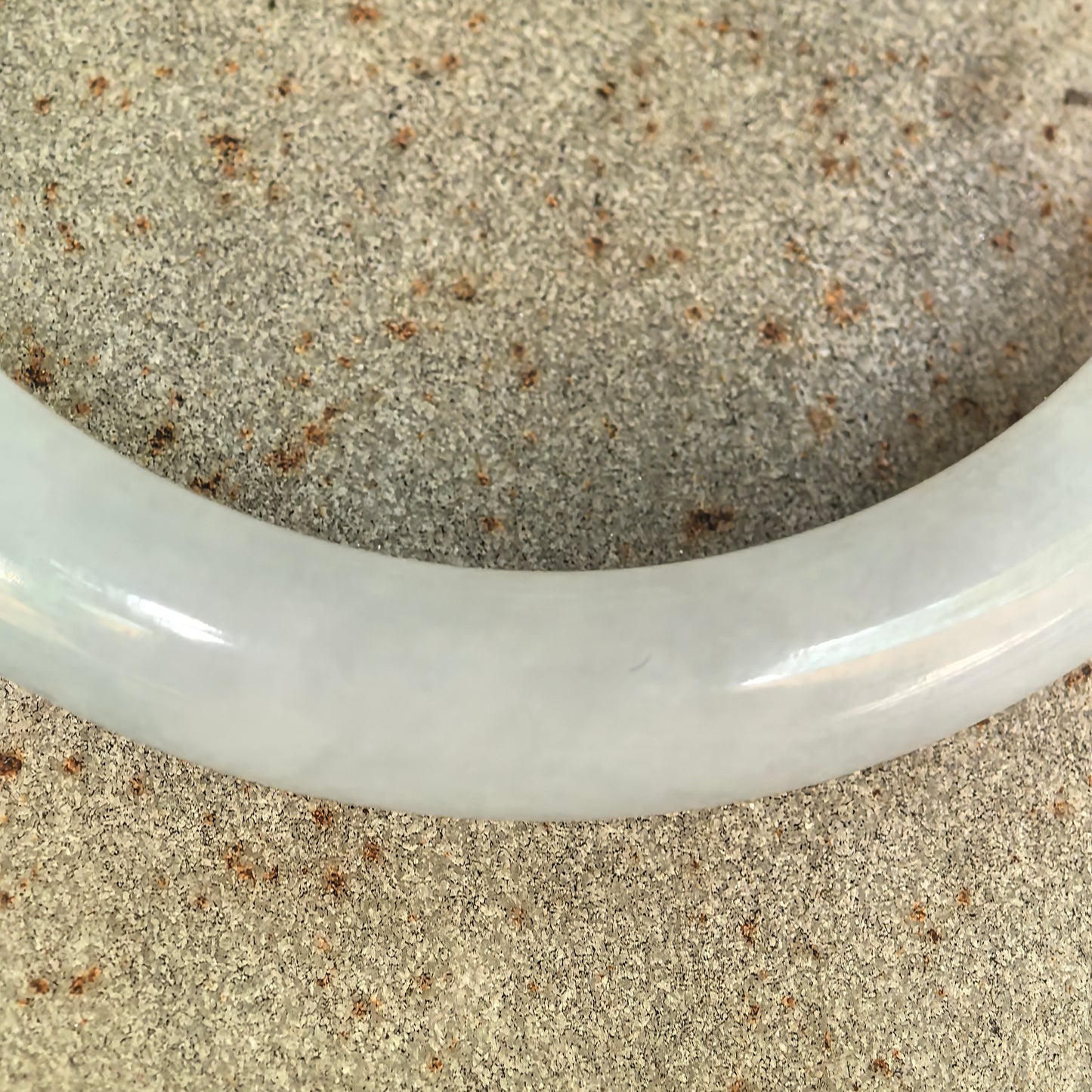 Natural Grade-A Glutinous Light Green D-Shape Jadeite Bangle · Burmese Jade 51mm