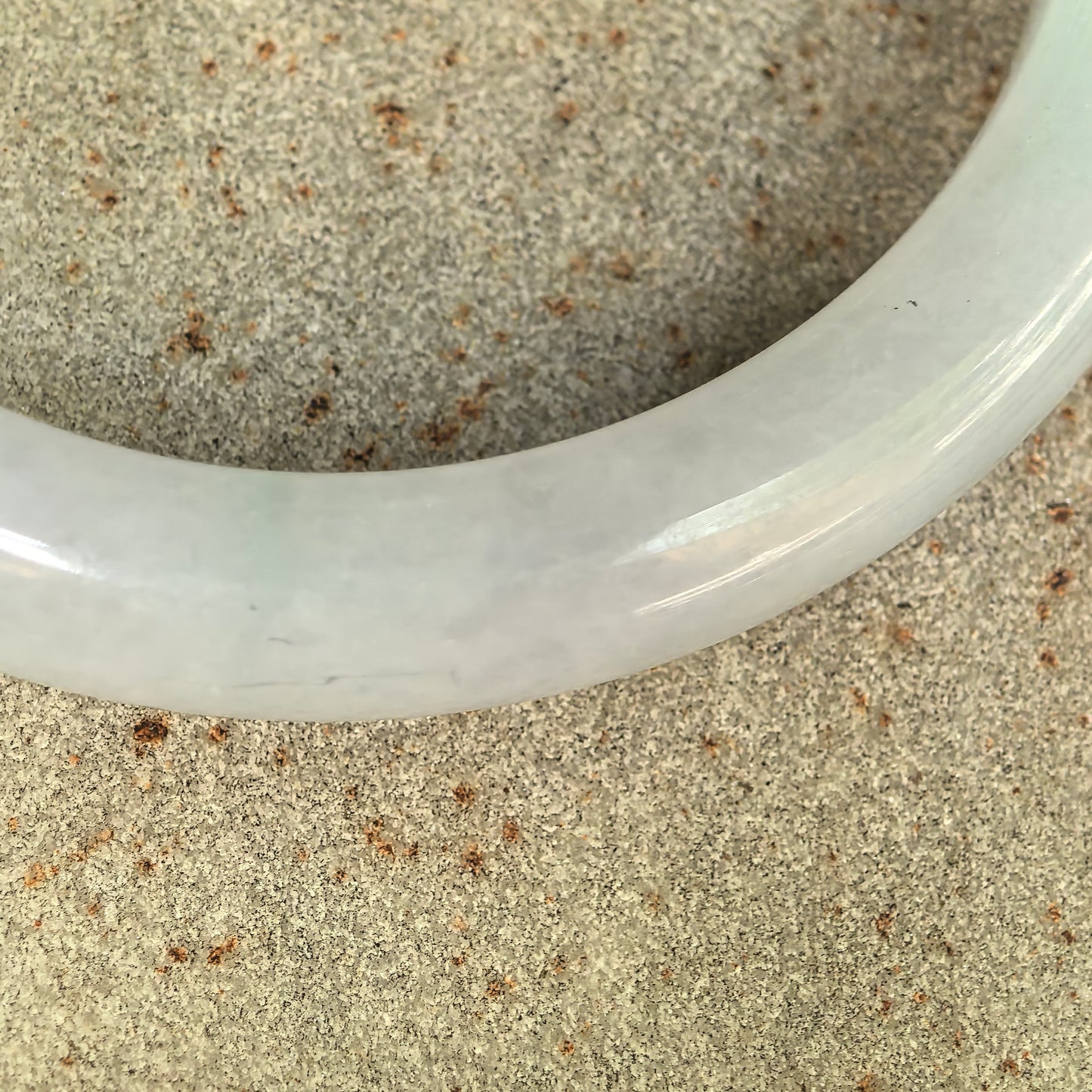 Natural Grade-A Glutinous Light Green D-Shape Jadeite Bangle · Burmese Jade 51mm