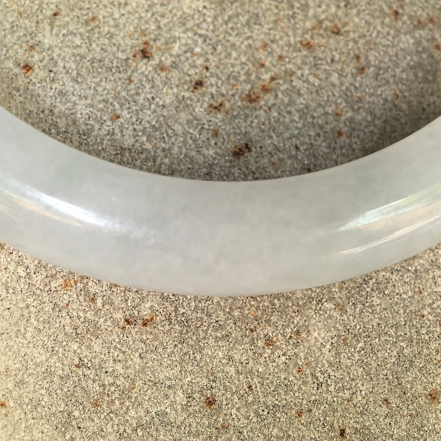Natural Grade-A Glutinous Light Green D-Shape Jadeite Bangle · Burmese Jade 51mm