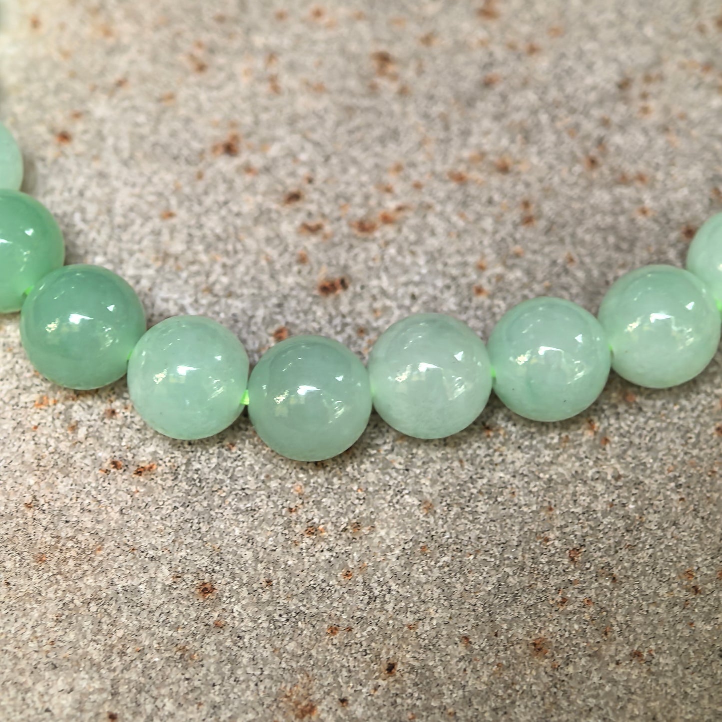 Natural Grade-A Glutinous Light Green Round-Bead Jadeite Bracelet · Burmese Jade 6.2mm